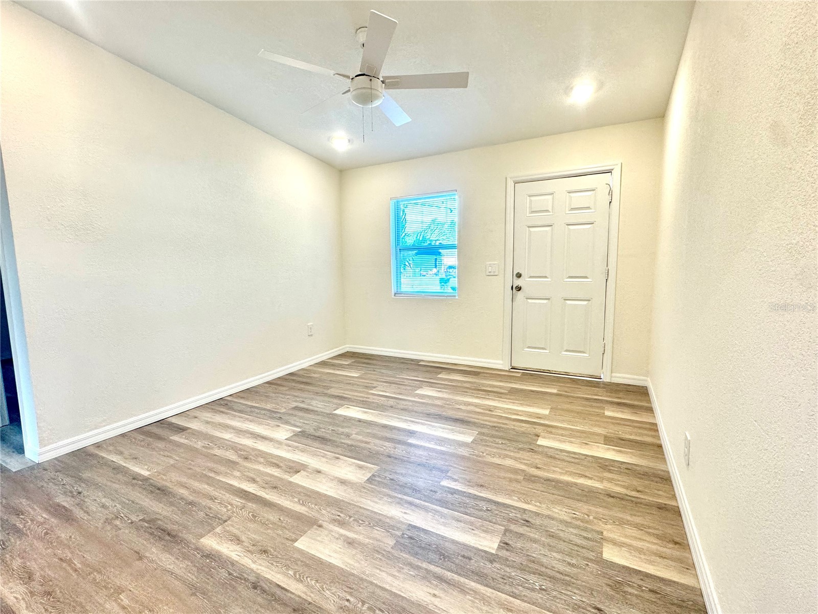 9805 N Myrtle Street Tampa FL 33617 A4695751 image4