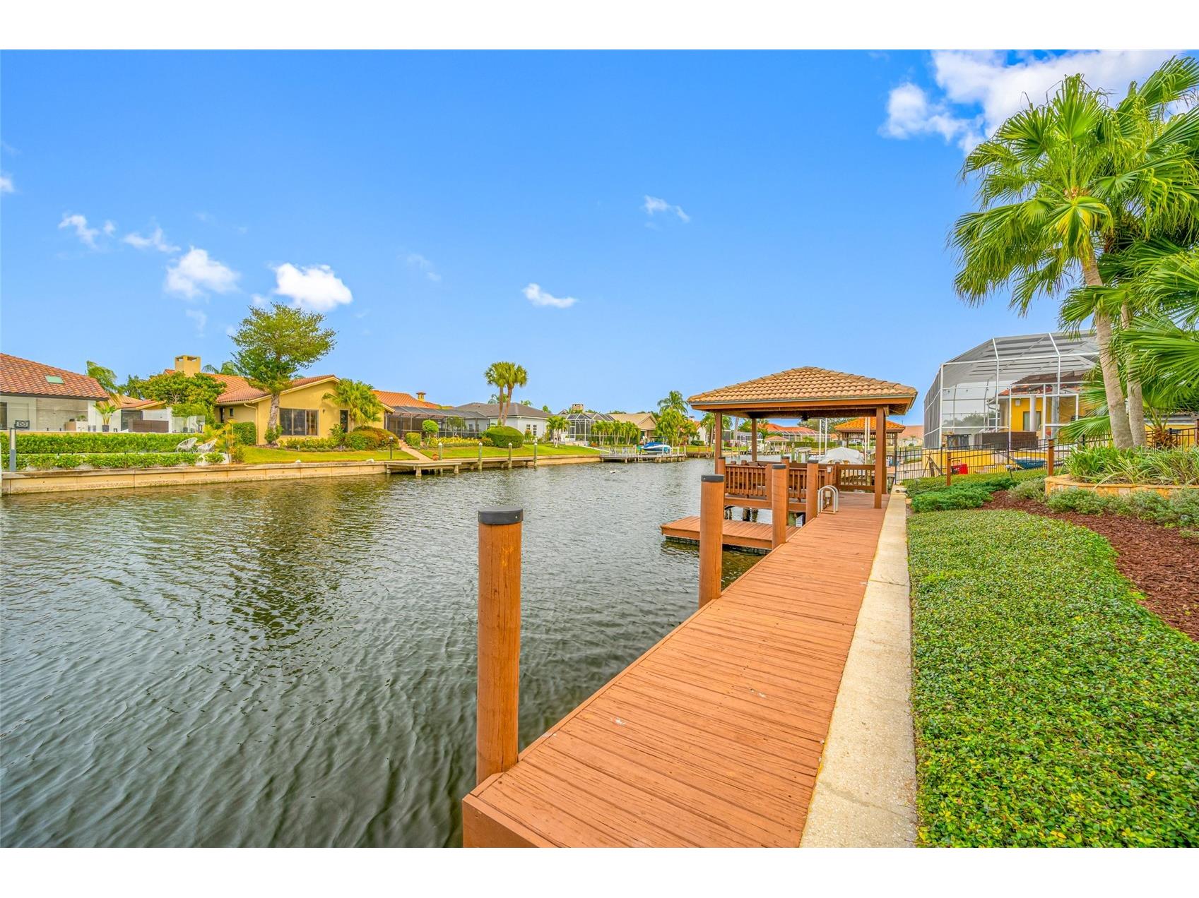 9807 Compass Point Way Tampa FL 33615 TB8426885 image1