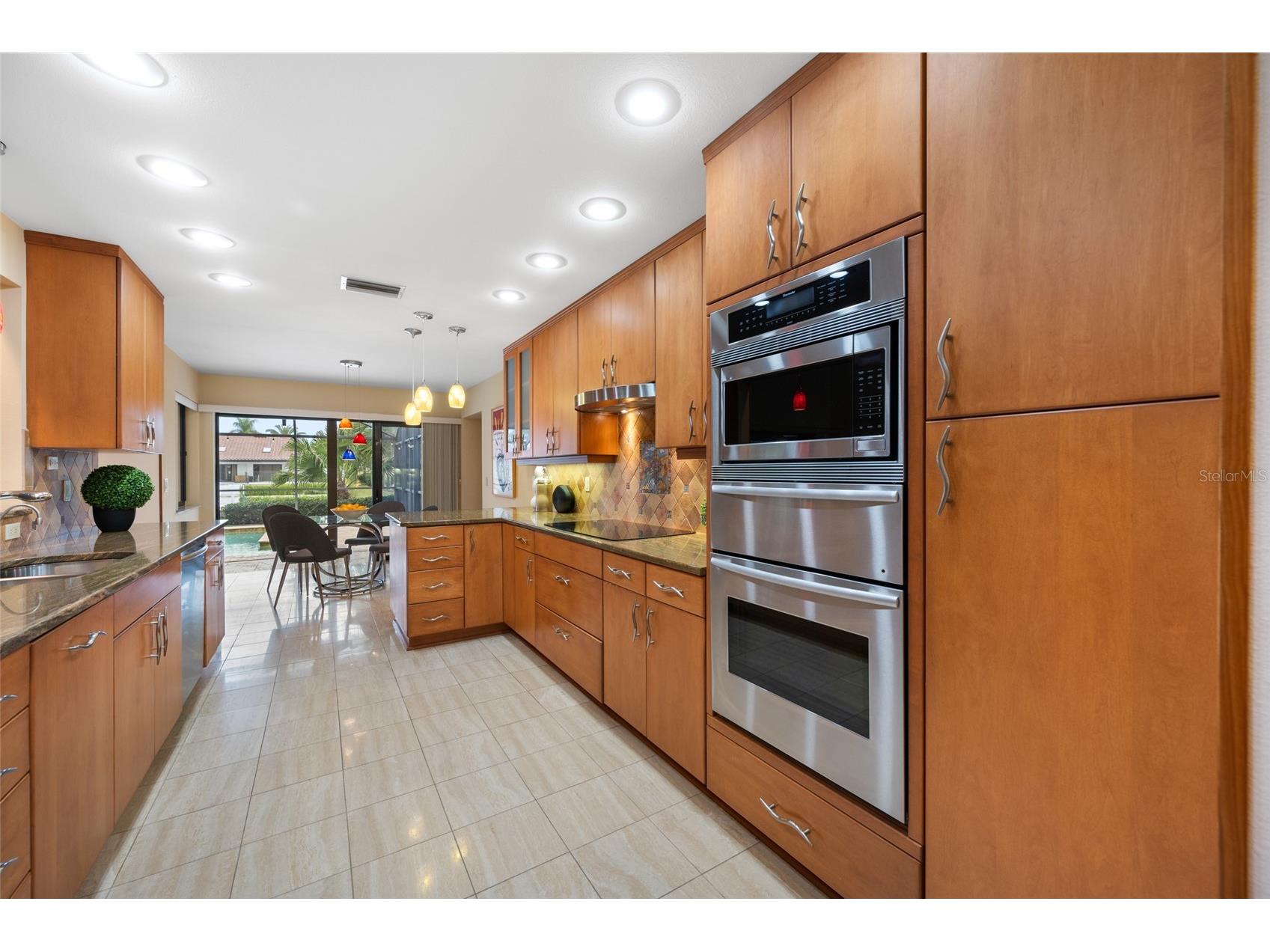 9807 Compass Point Way Tampa FL 33615 TB8426885 image26