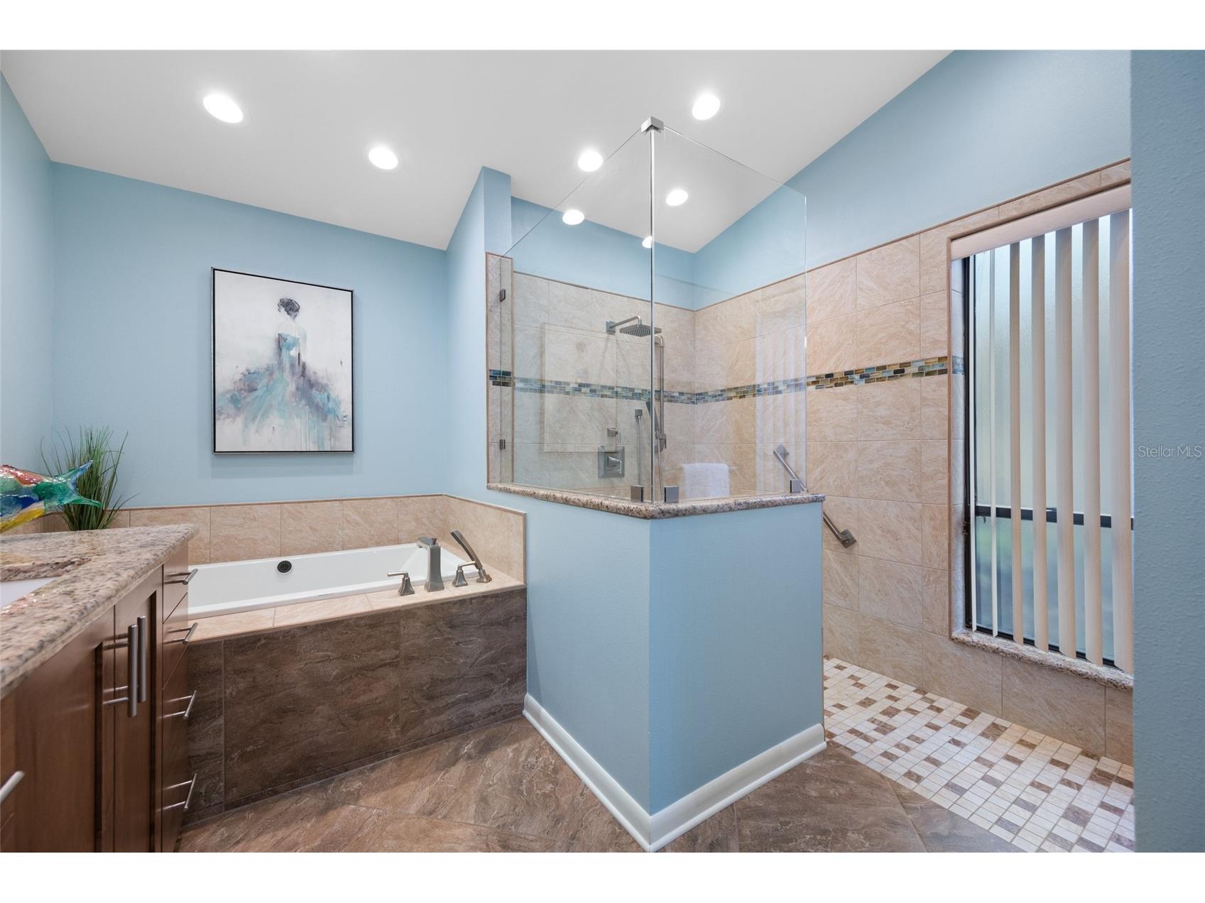 9807 Compass Point Way Tampa FL 33615 TB8426885 image33