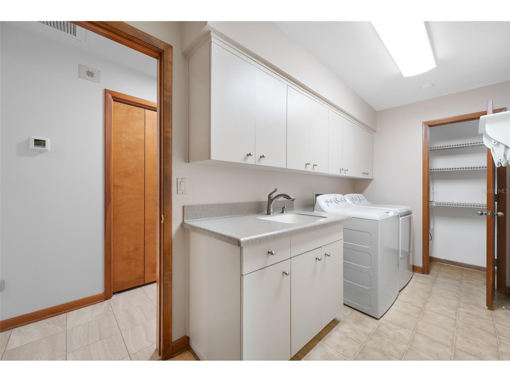 9807 Compass Point Way Tampa FL 33615 TB8426885 image45