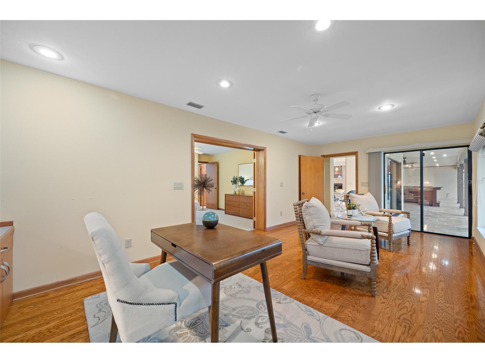 9807 Compass Point Way Tampa FL 33615 TB8426885 image48