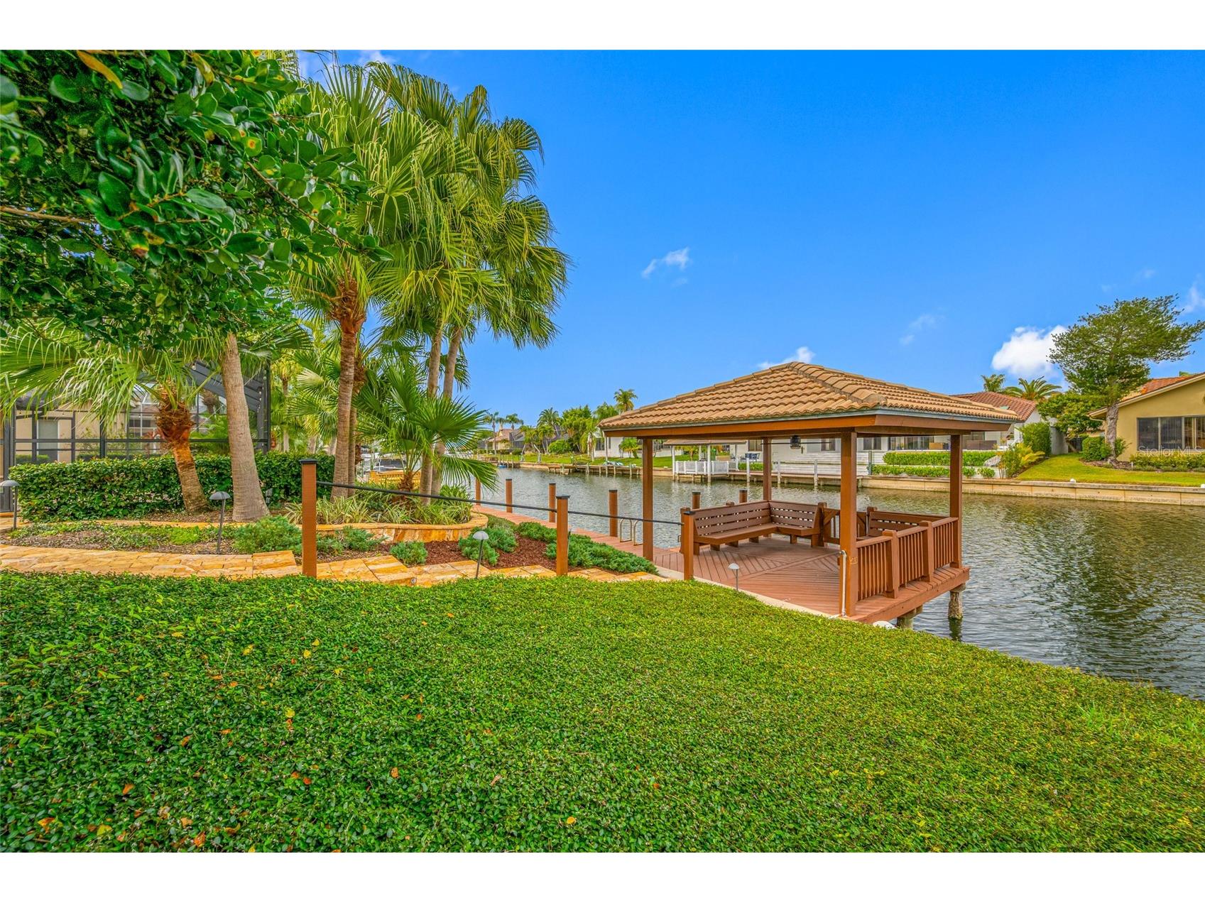 9807 Compass Point Way Tampa FL 33615 TB8426885 image56