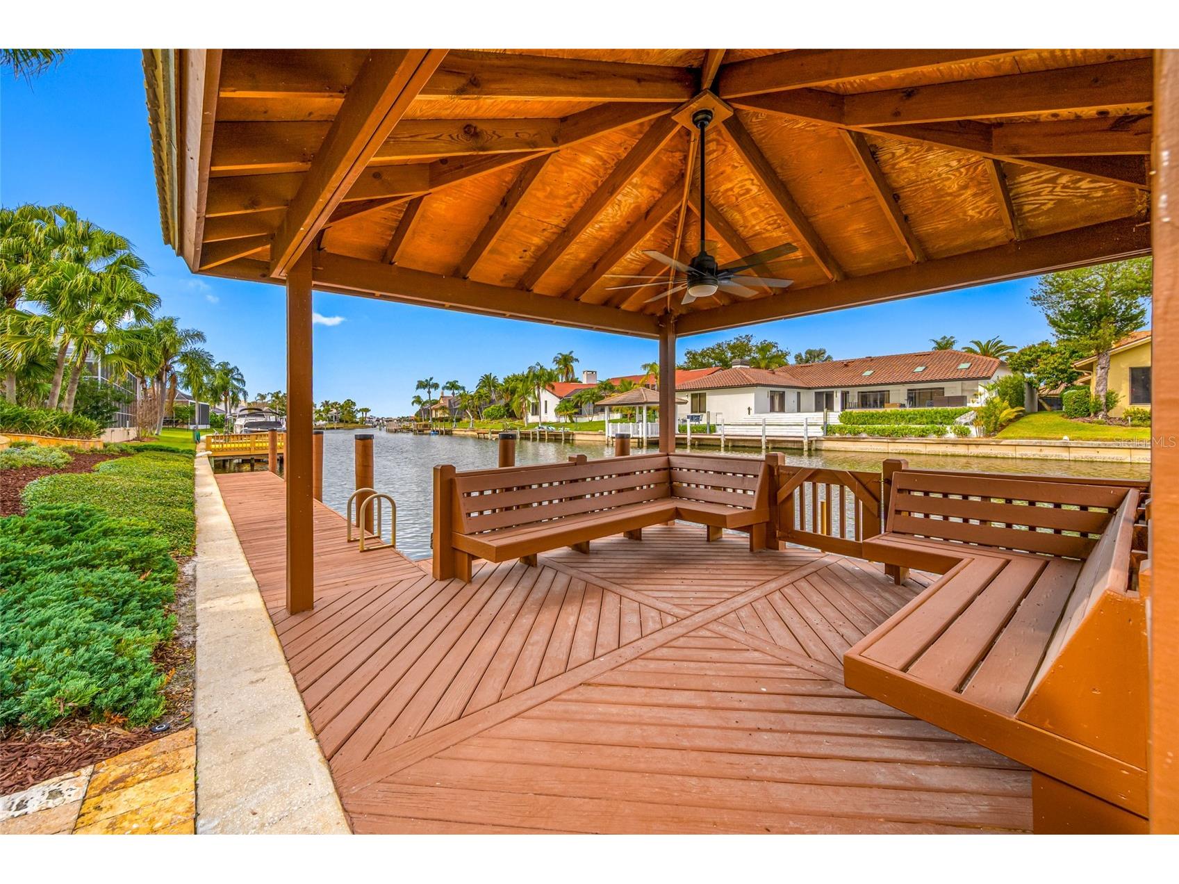 9807 Compass Point Way Tampa FL 33615 TB8426885 image57