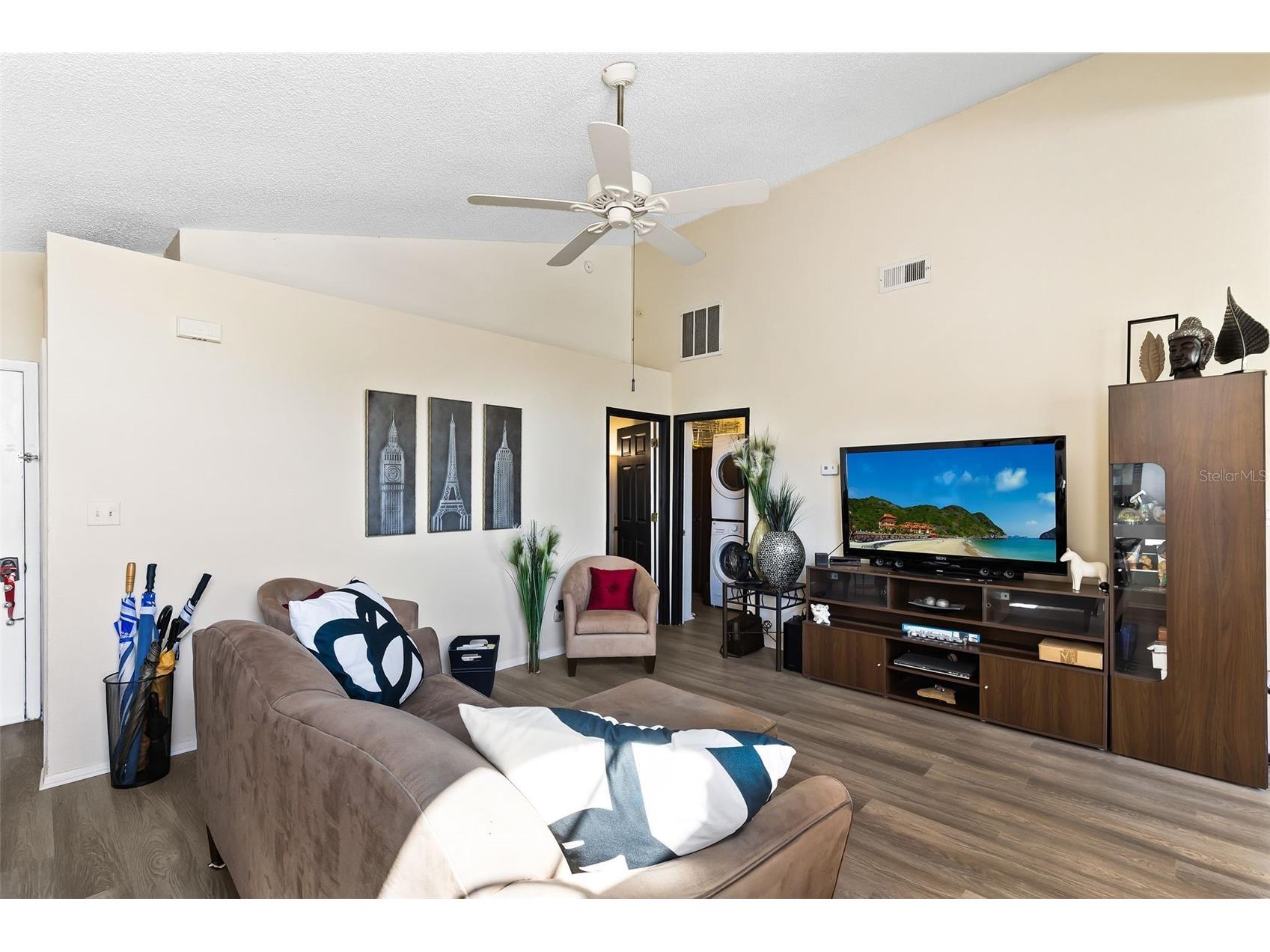 9808 Surrey Ridge Road Orlando FL 32825 O6385282 image4
