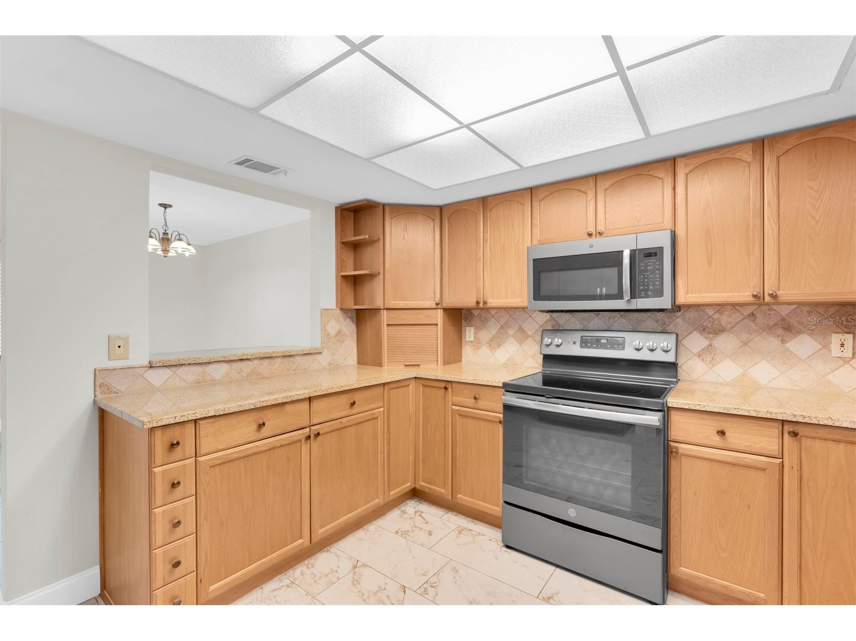 9809 Lombard Court #109 Tampa FL 33618 TB8515057 image10