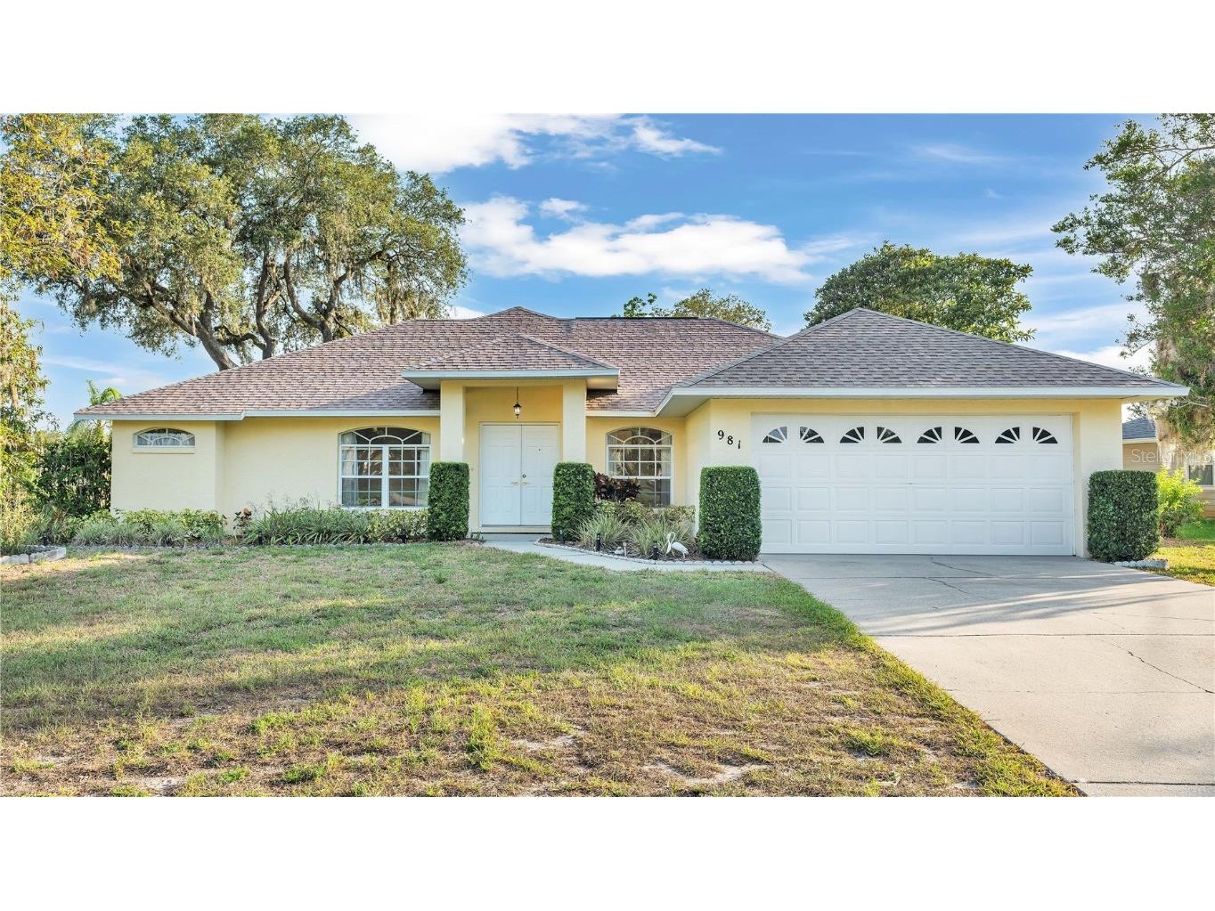 981 Country Lake Circle Lake Wales FL 33898 L4945257 image1