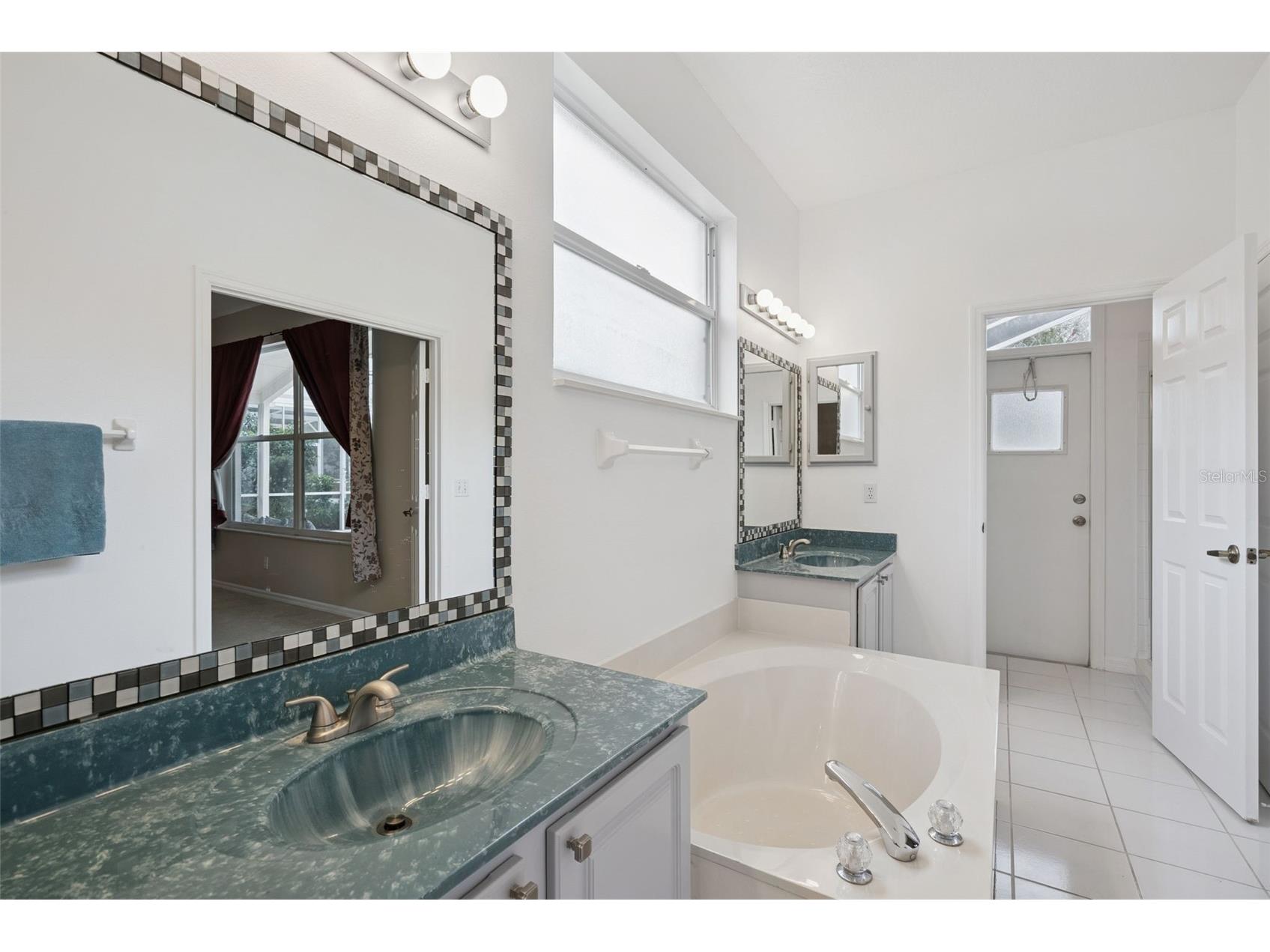 981 N Lake Claire Circle Oviedo FL 32765 O6386476 image30