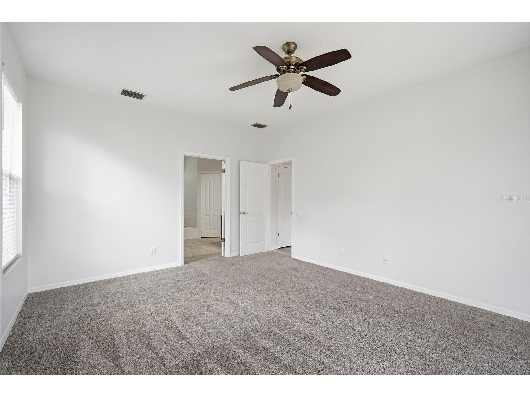 9810 Bennington Drive Tampa FL 33626 TB8526837 image8
