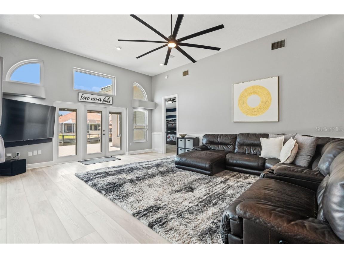 9810 Compass Point Way Tampa FL 33615 - LAKE SUNSET AND LAKE SUNRISE W7875428 image21