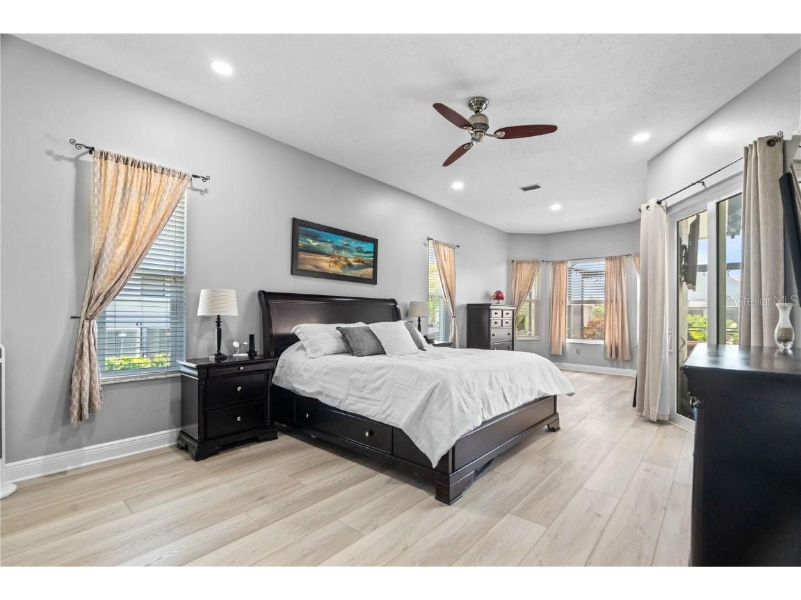 9810 Compass Point Way Tampa FL 33615 - LAKE SUNSET AND LAKE SUNRISE W7875428 image39