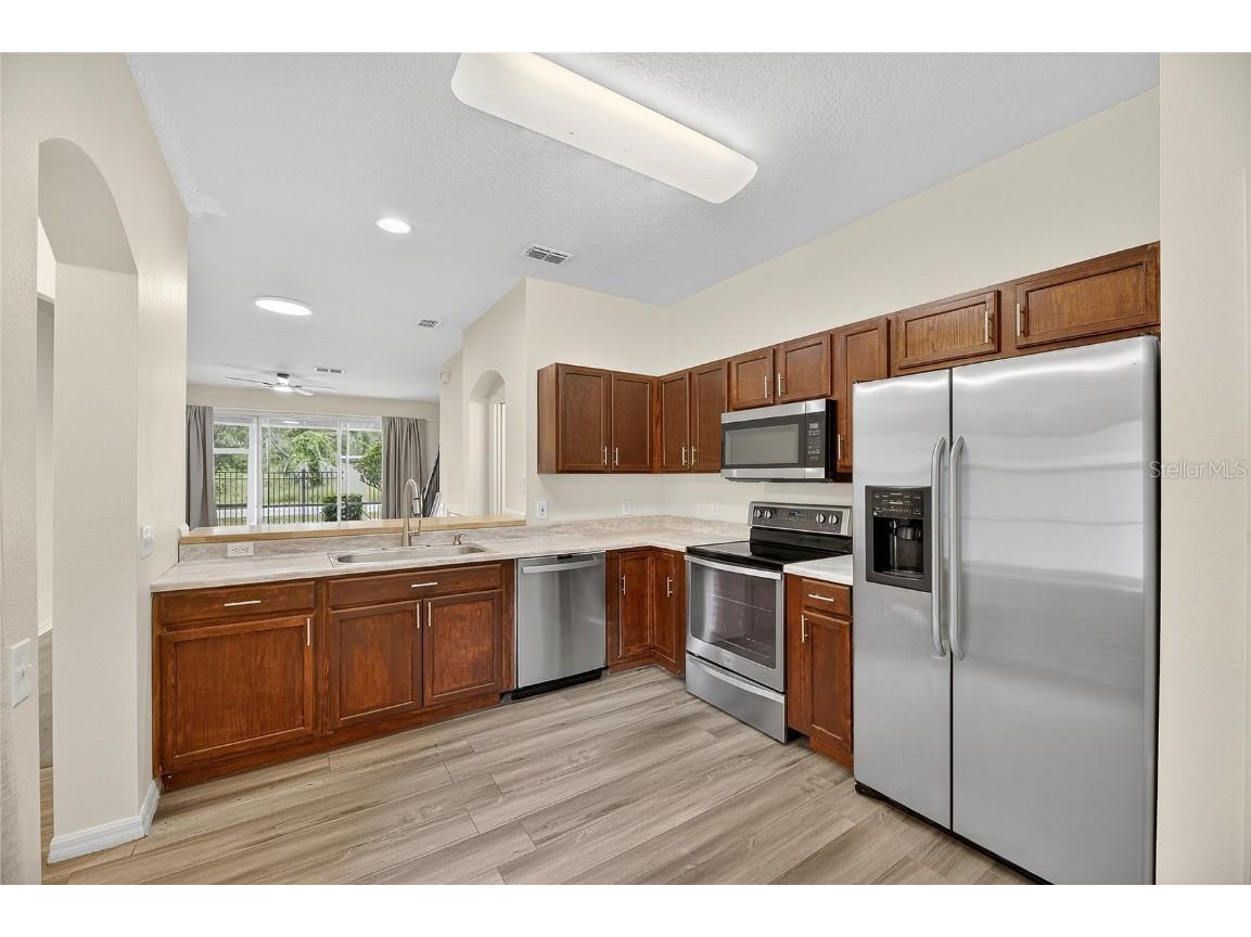 9810 Fan Palm Way Tampa FL 33610 TB8433796 image3