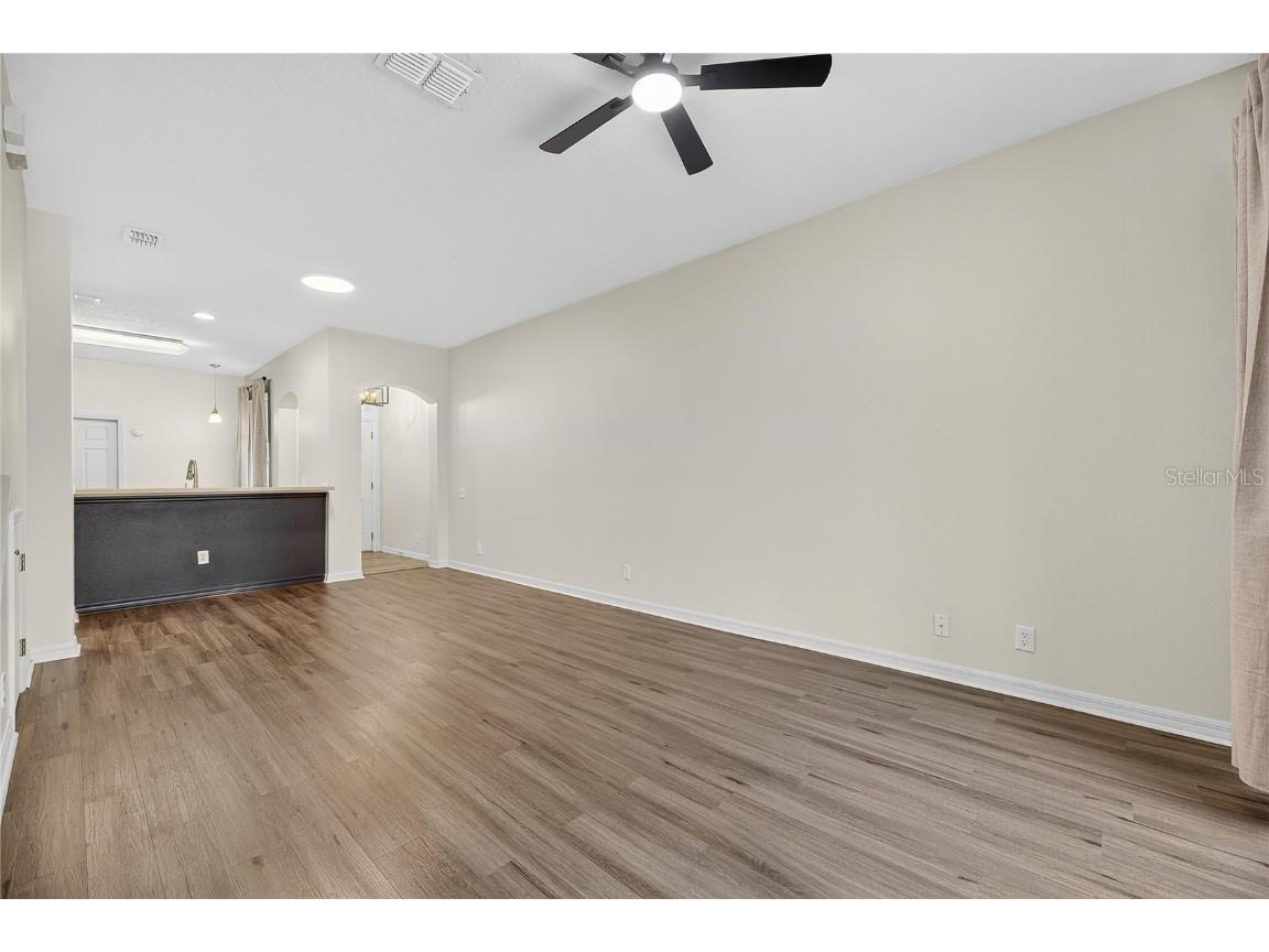 9810 Fan Palm Way Tampa FL 33610 TB8433796 image8