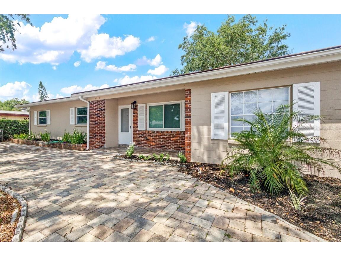 9810 N 53rd Street Temple Terrace FL 33617 TB8389202 image1