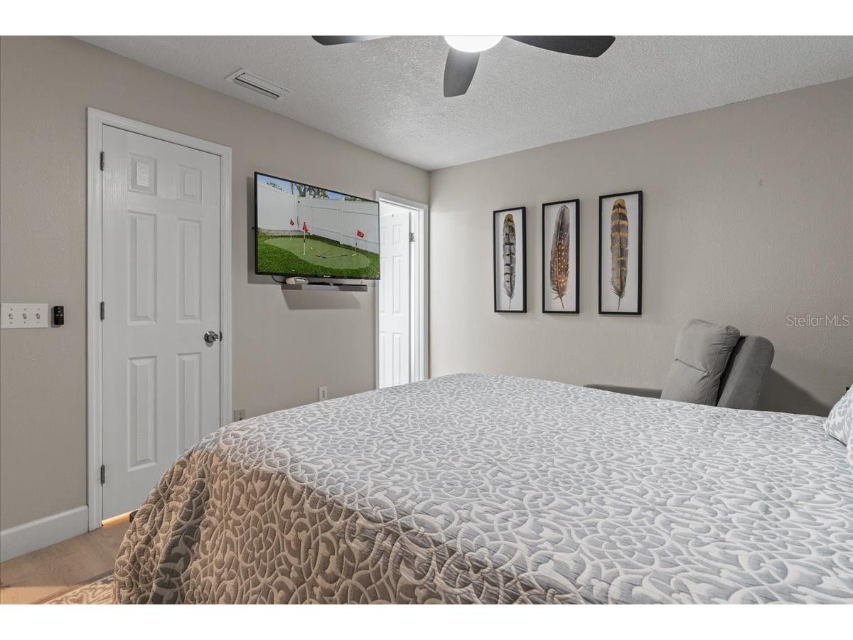 9811 Sir Frederick Street Tampa FL 33637 TB8460144 image19