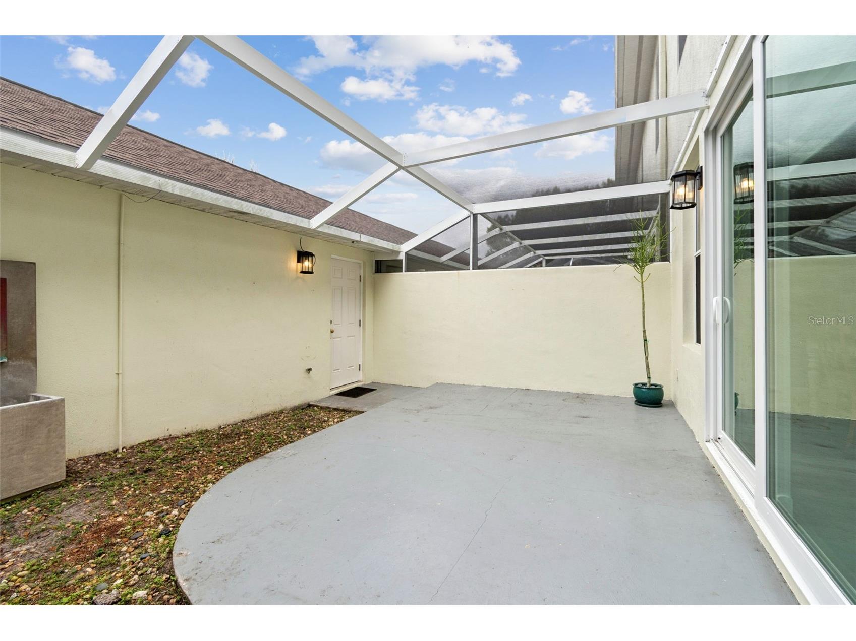 9811 W Park Village Drive Tampa FL 33626 TB8461576 image33