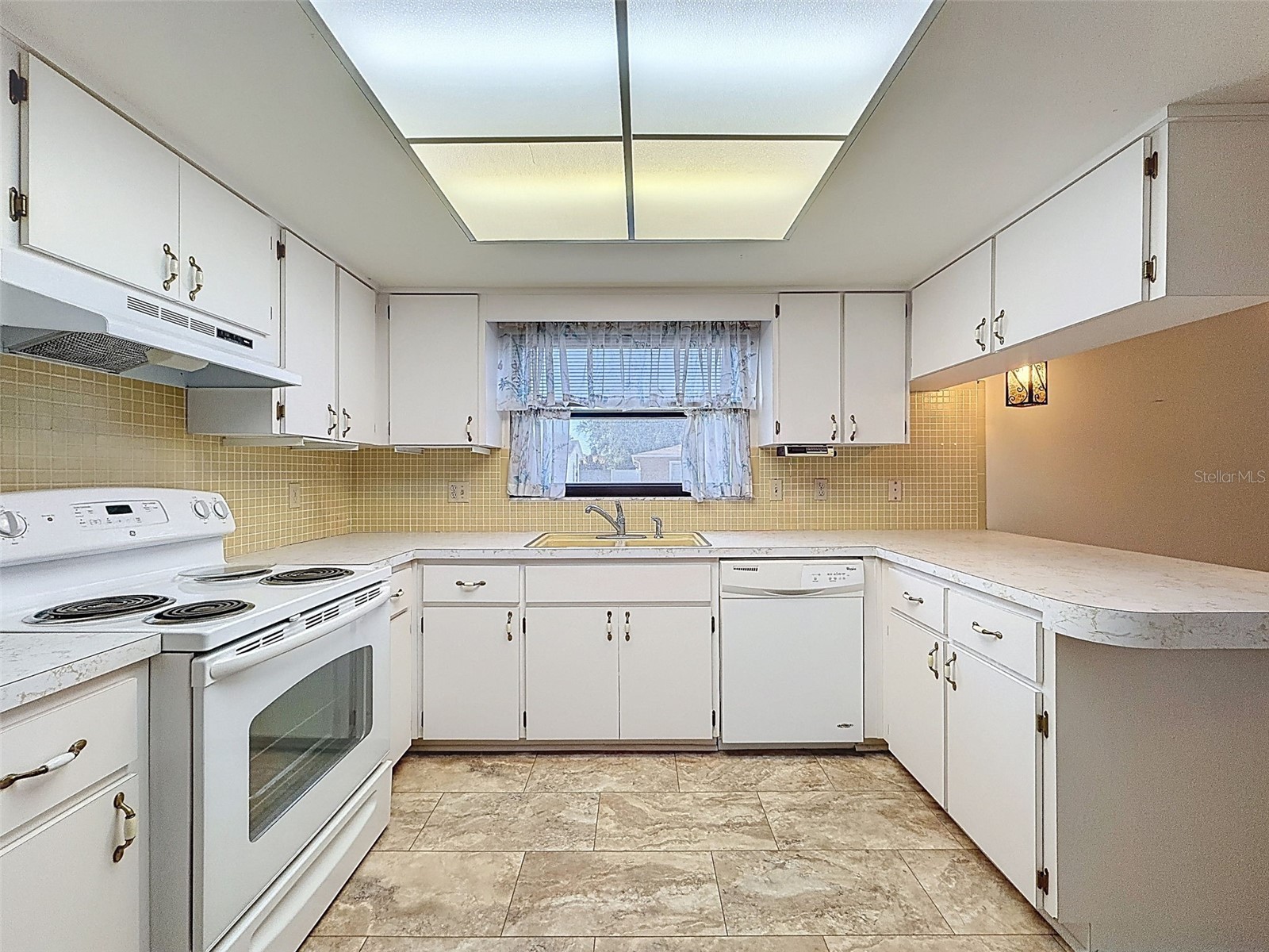 9811 Woodstock Lane Port Richey FL 34668 W7884997 image14