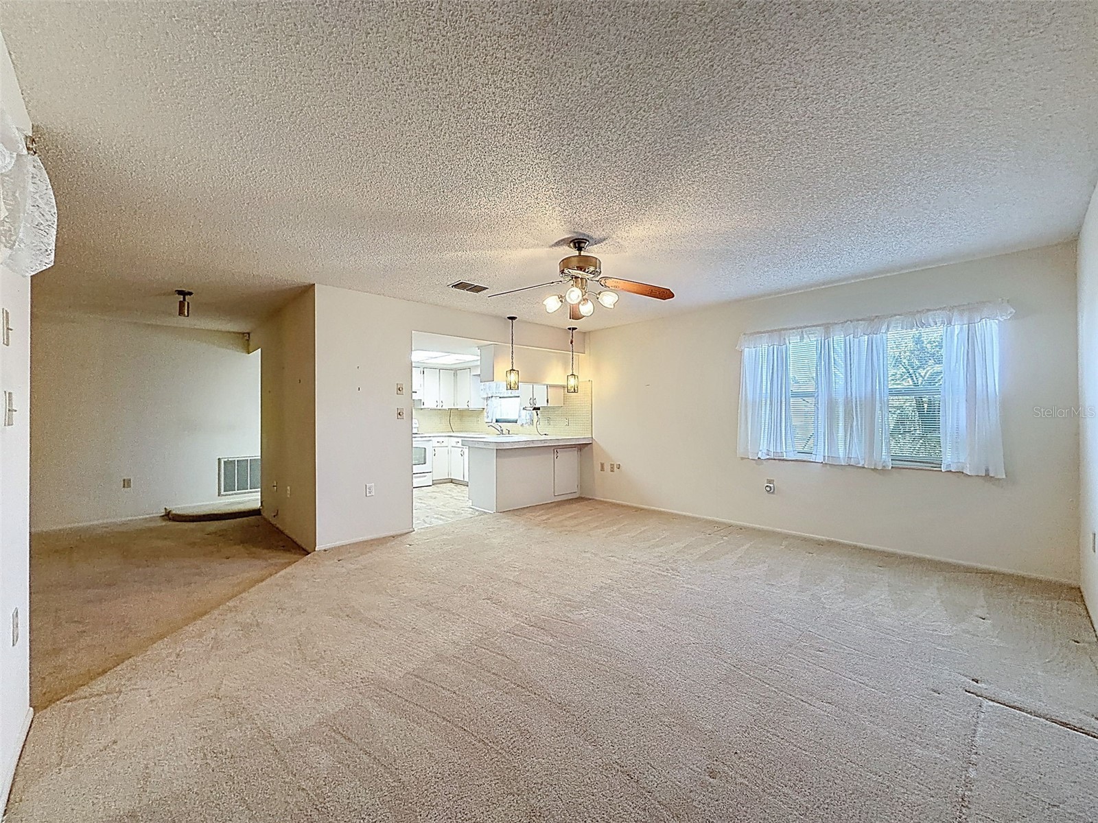 9811 Woodstock Lane Port Richey FL 34668 W7884997 image7