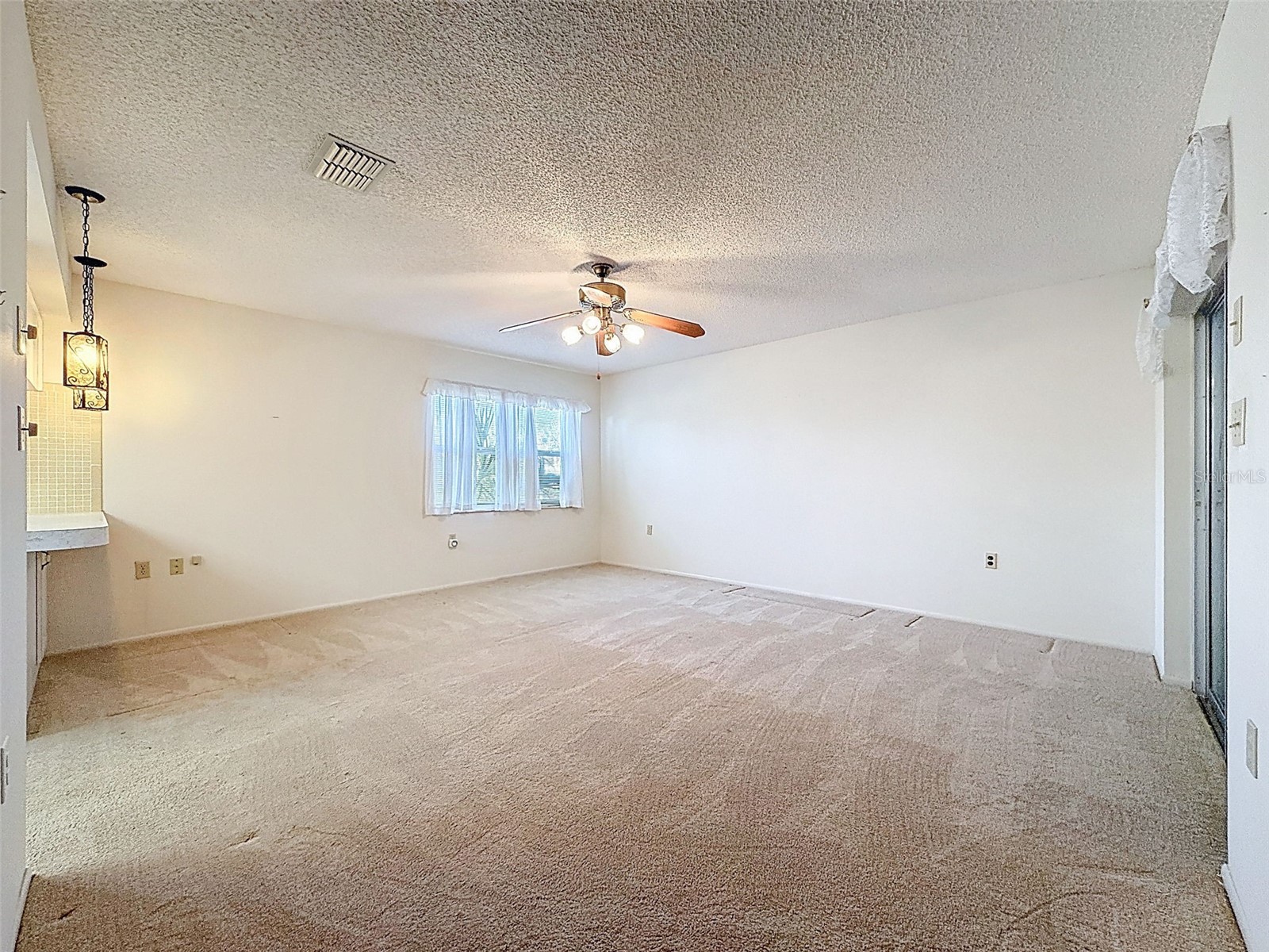 9811 Woodstock Lane Port Richey FL 34668 W7884997 image8