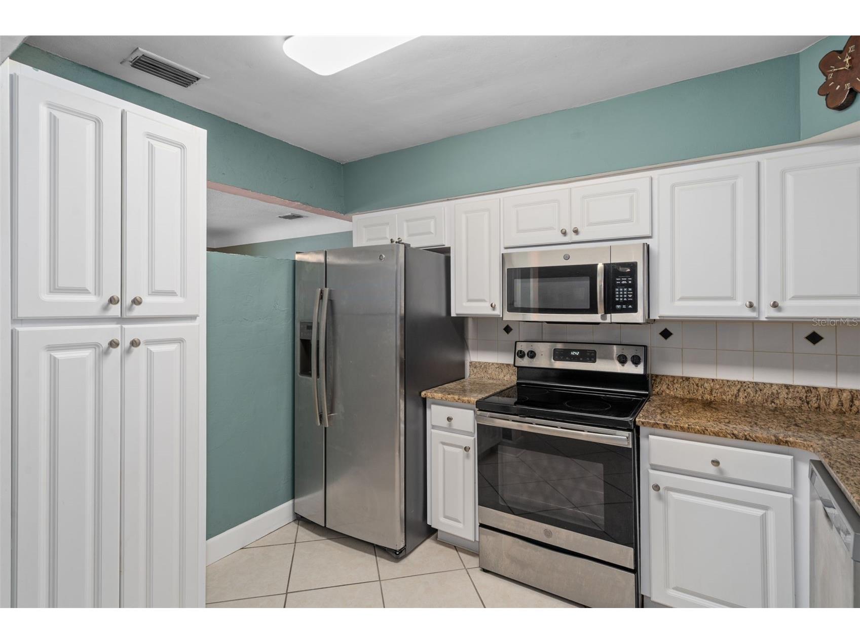 9812 51st Avenue N Saint Petersburg FL 33708 W7886650 image11