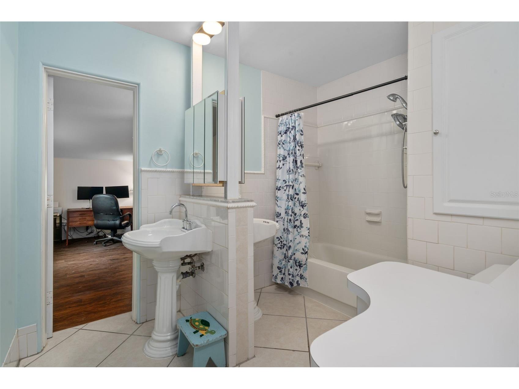 9812 51st Avenue N Saint Petersburg FL 33708 W7886650 image16