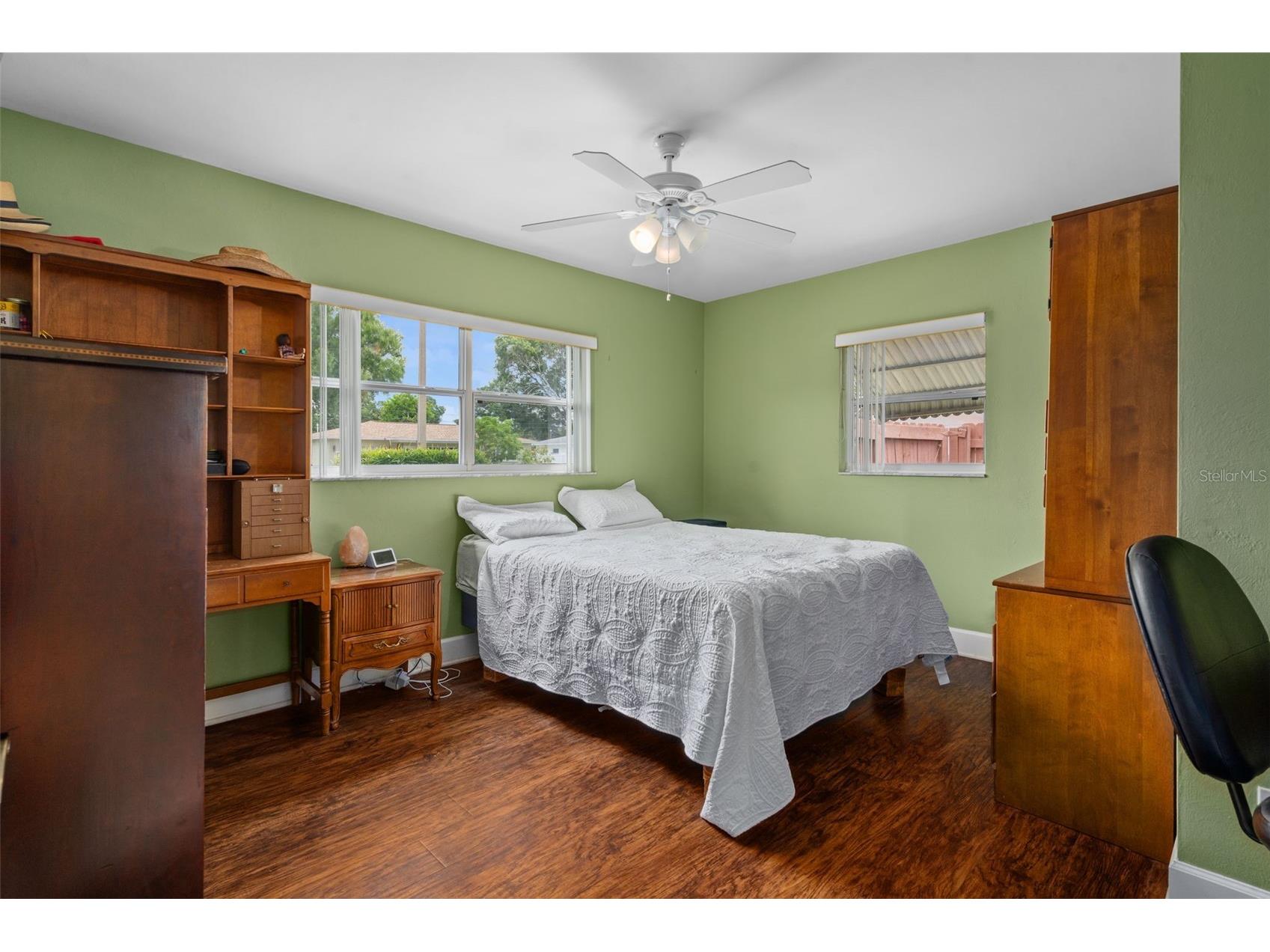 9812 51st Avenue N Saint Petersburg FL 33708 W7886650 image17