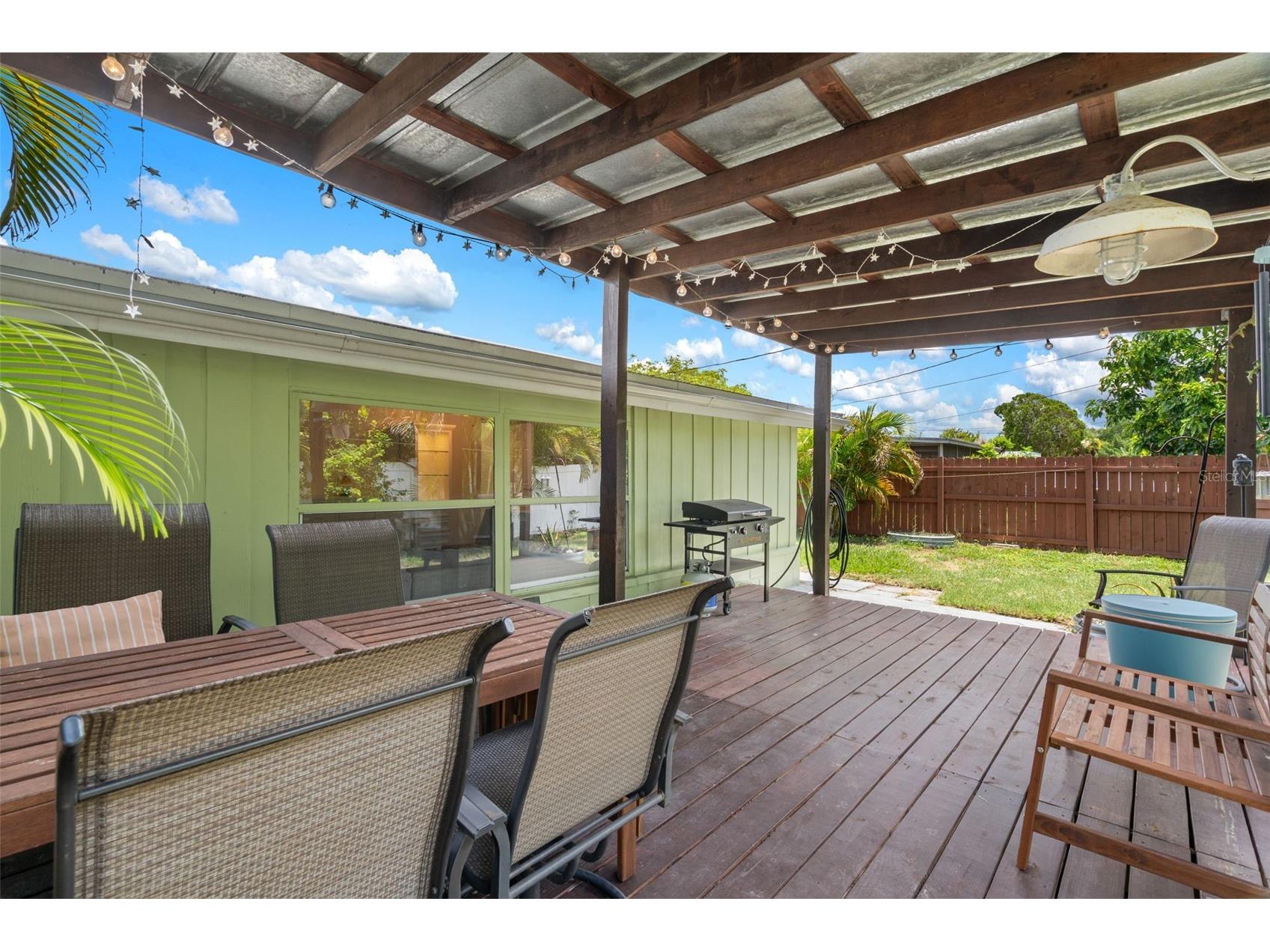 9812 51st Avenue N Saint Petersburg FL 33708 W7886650 image21