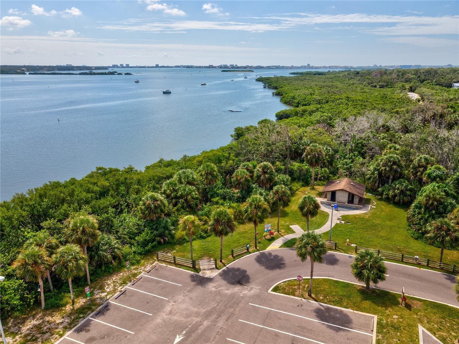 9812 51st Avenue N Saint Petersburg FL 33708 W7886650 image27