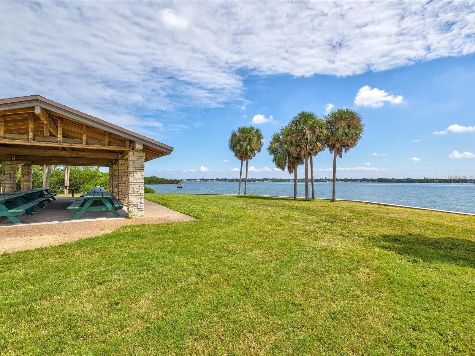 9812 51st Avenue N Saint Petersburg FL 33708 W7886650 image30
