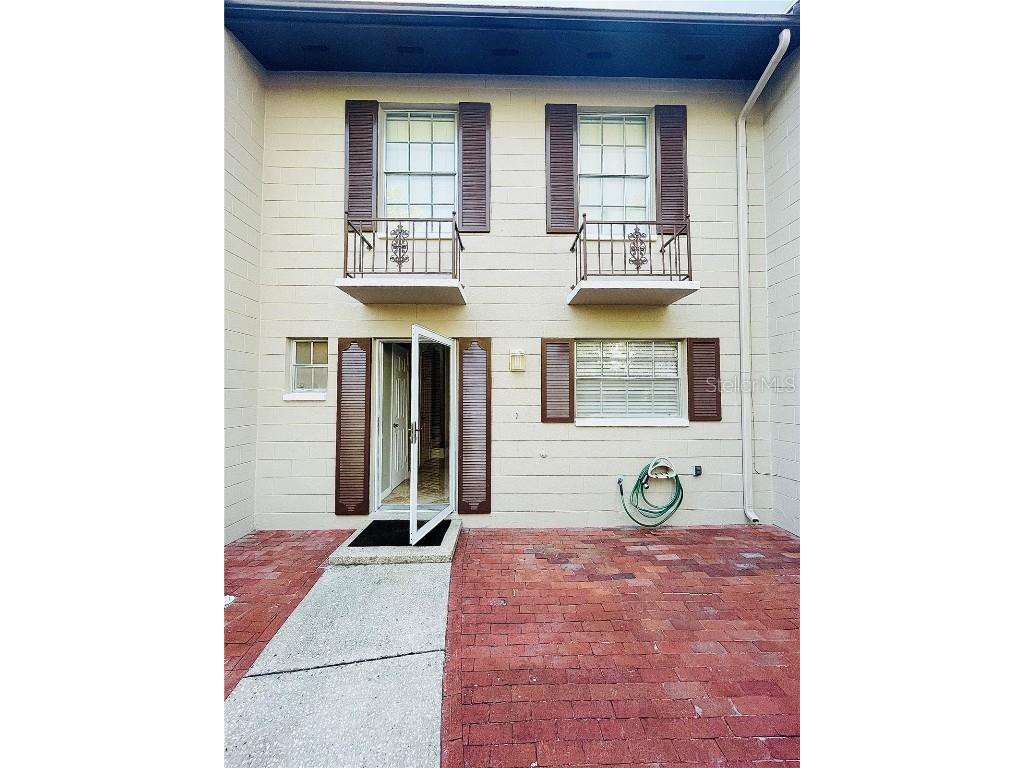 9812 Overlook Drive Temple Terrace FL 33617 U8158950 image1