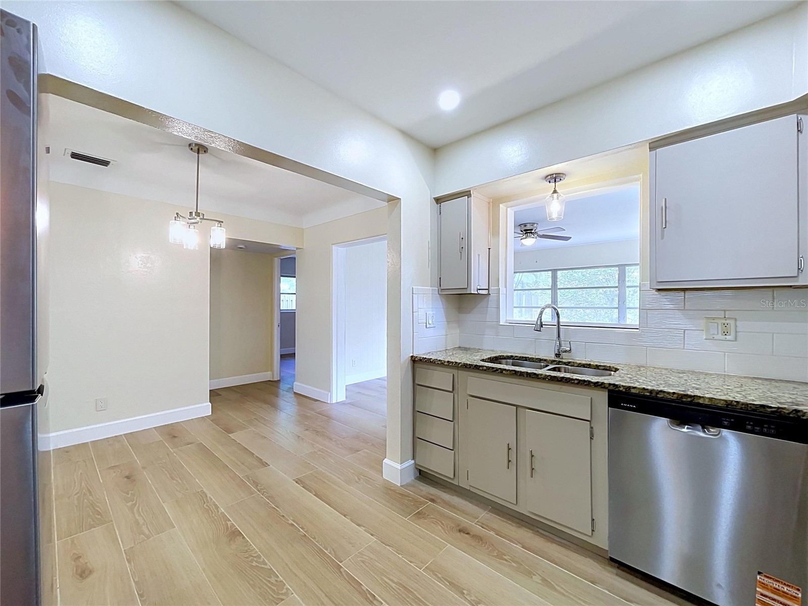 9813 51st Avenue N Saint Petersburg FL 33708 TB8528371 image18