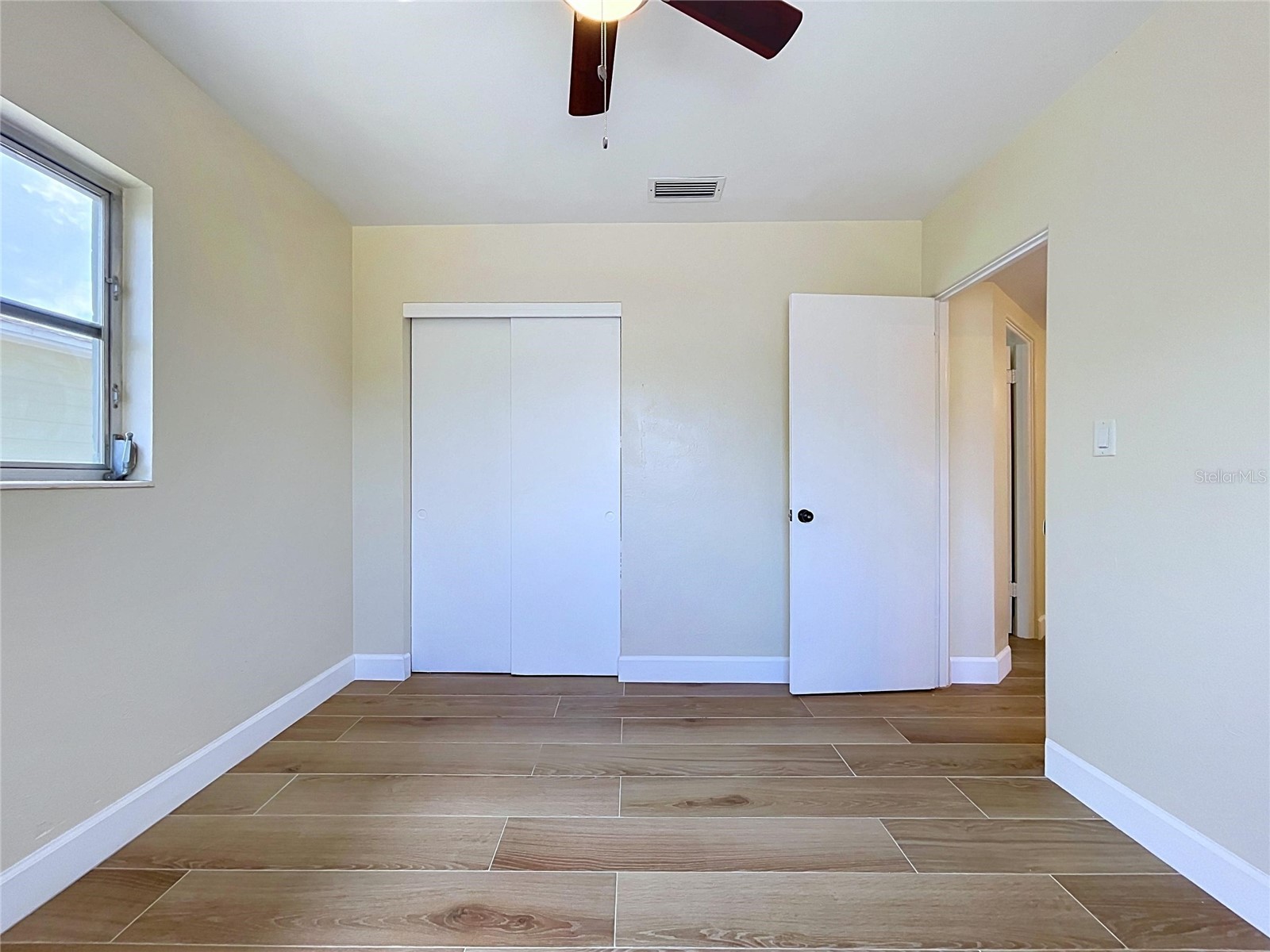 9813 51st Avenue N Saint Petersburg FL 33708 TB8528371 image26