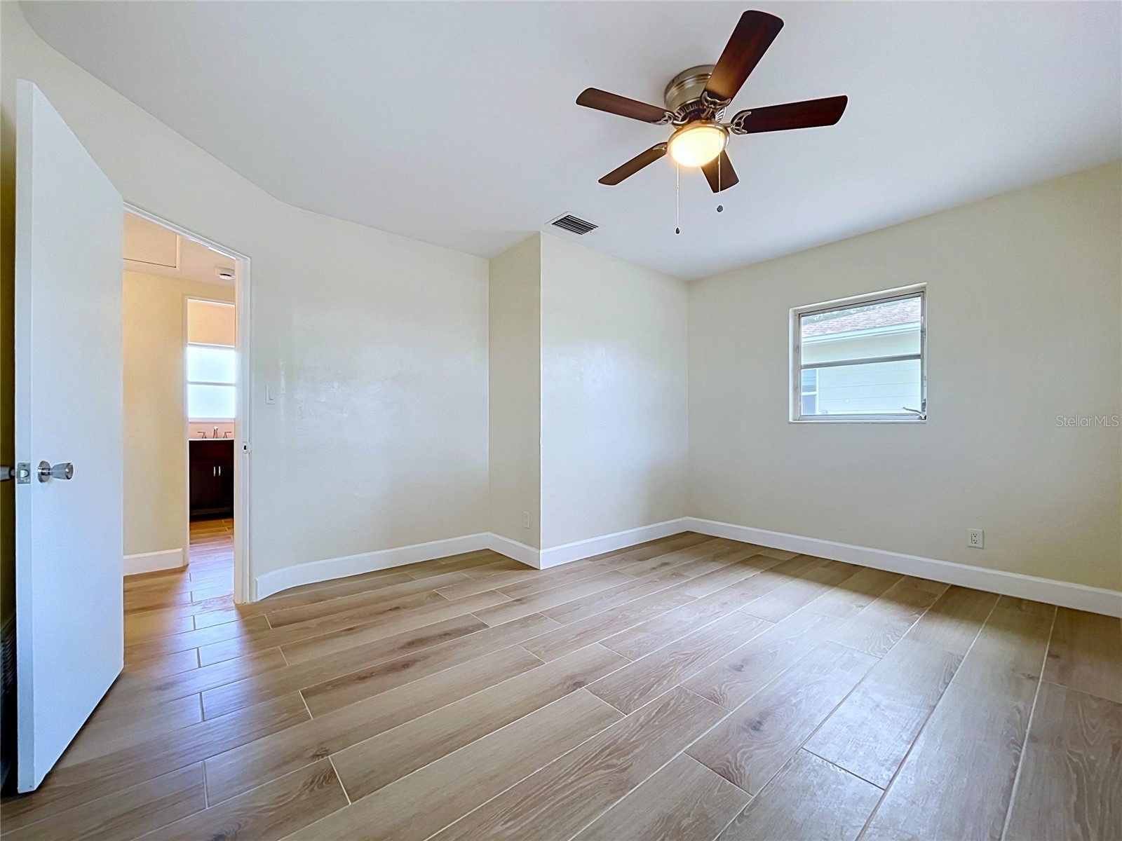 9813 51st Avenue N Saint Petersburg FL 33708 TB8528371 image30