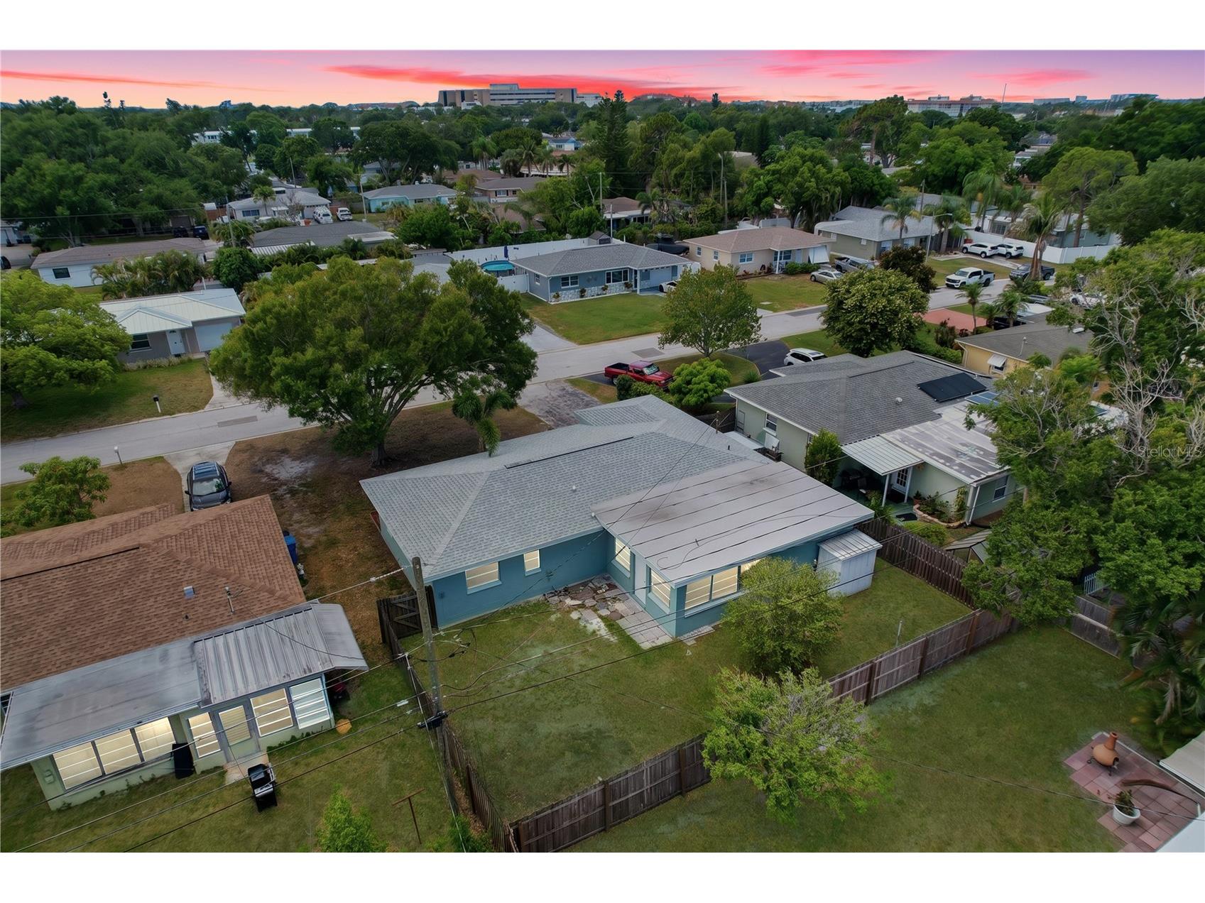 9813 51st Avenue N Saint Petersburg FL 33708 TB8528371 image42
