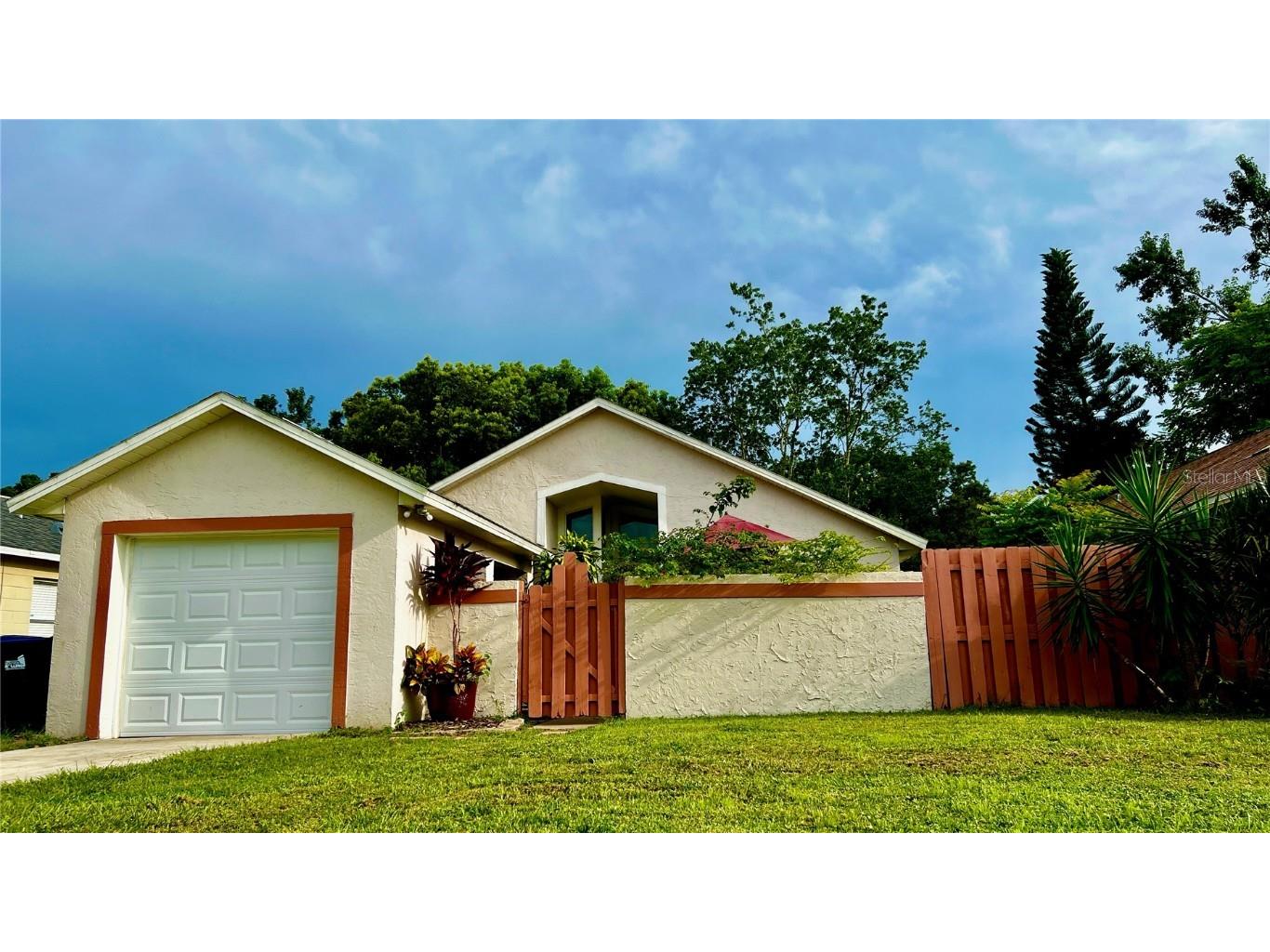 9814 Piney Point Circle Orlando FL 32825 O6125758 image1