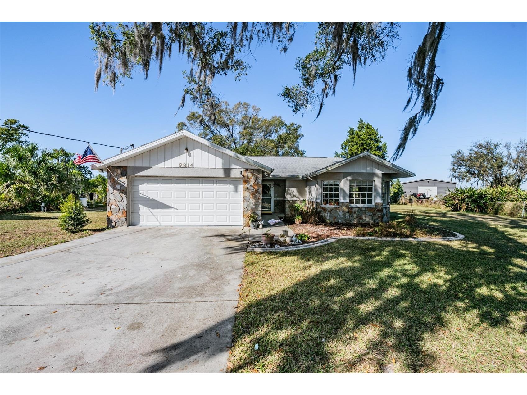 9814 Reylinda Avenue Thonotosassa FL 33592 TB8459733 image1