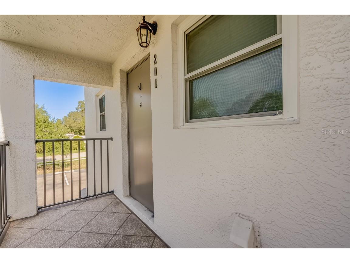 9815 47th Avenue N #201 Saint Petersburg FL 33708 U8212057 image1