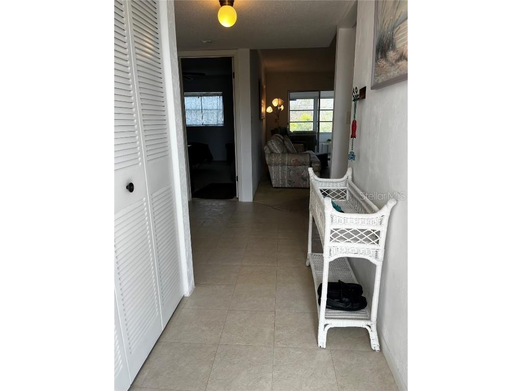 9815 47th Avenue N #303 Saint Petersburg FL 33708 TB8453148 image2