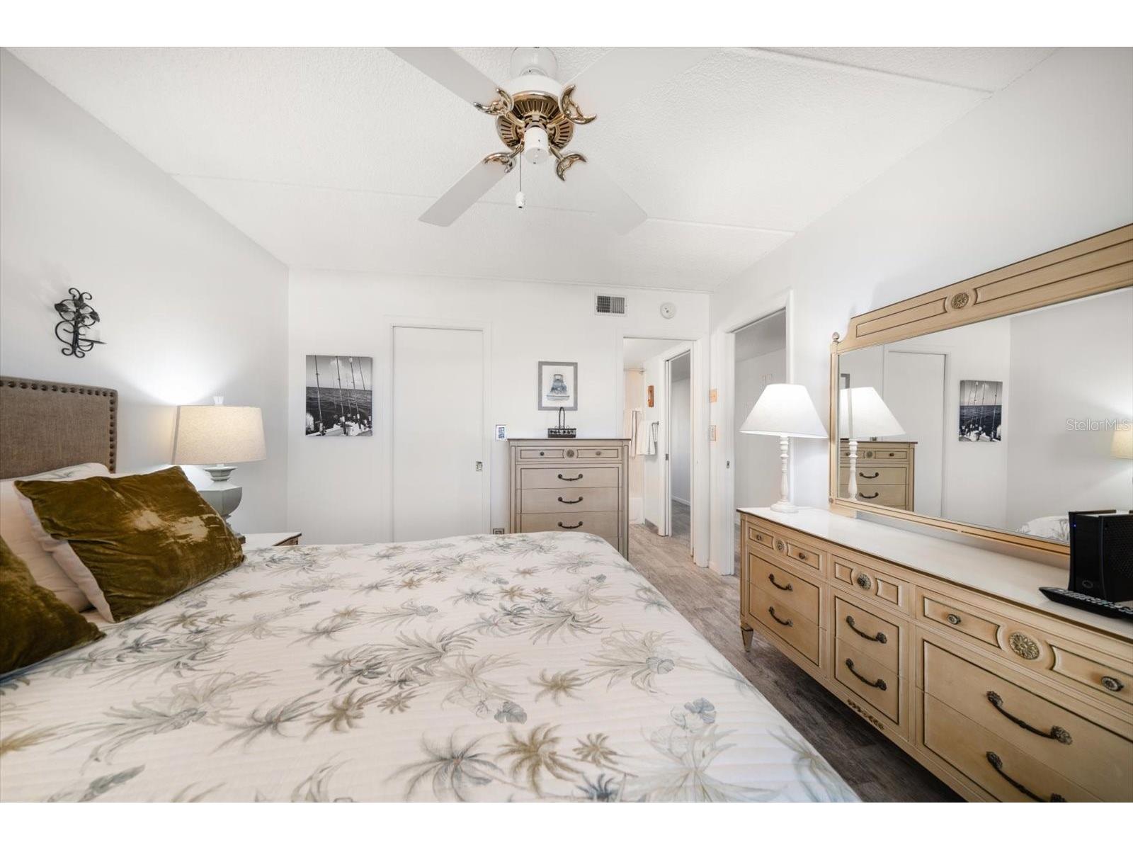 9815 Harrell Avenue #503 Treasure Island FL 33706 - BOCA CIEGA BAY TB8455756 image13