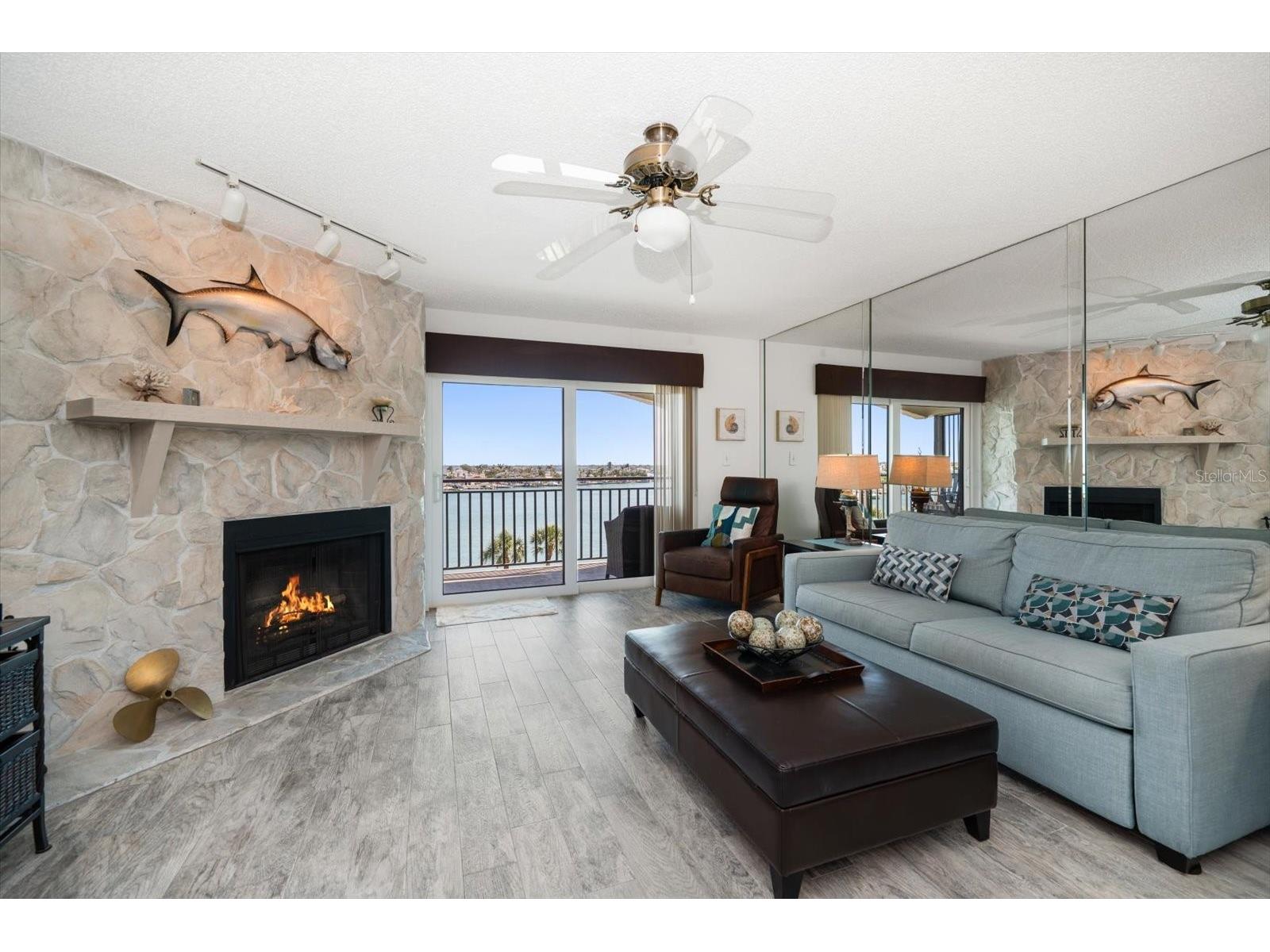 9815 Harrell Avenue #503 Treasure Island FL 33706 - BOCA CIEGA BAY TB8455756 image4