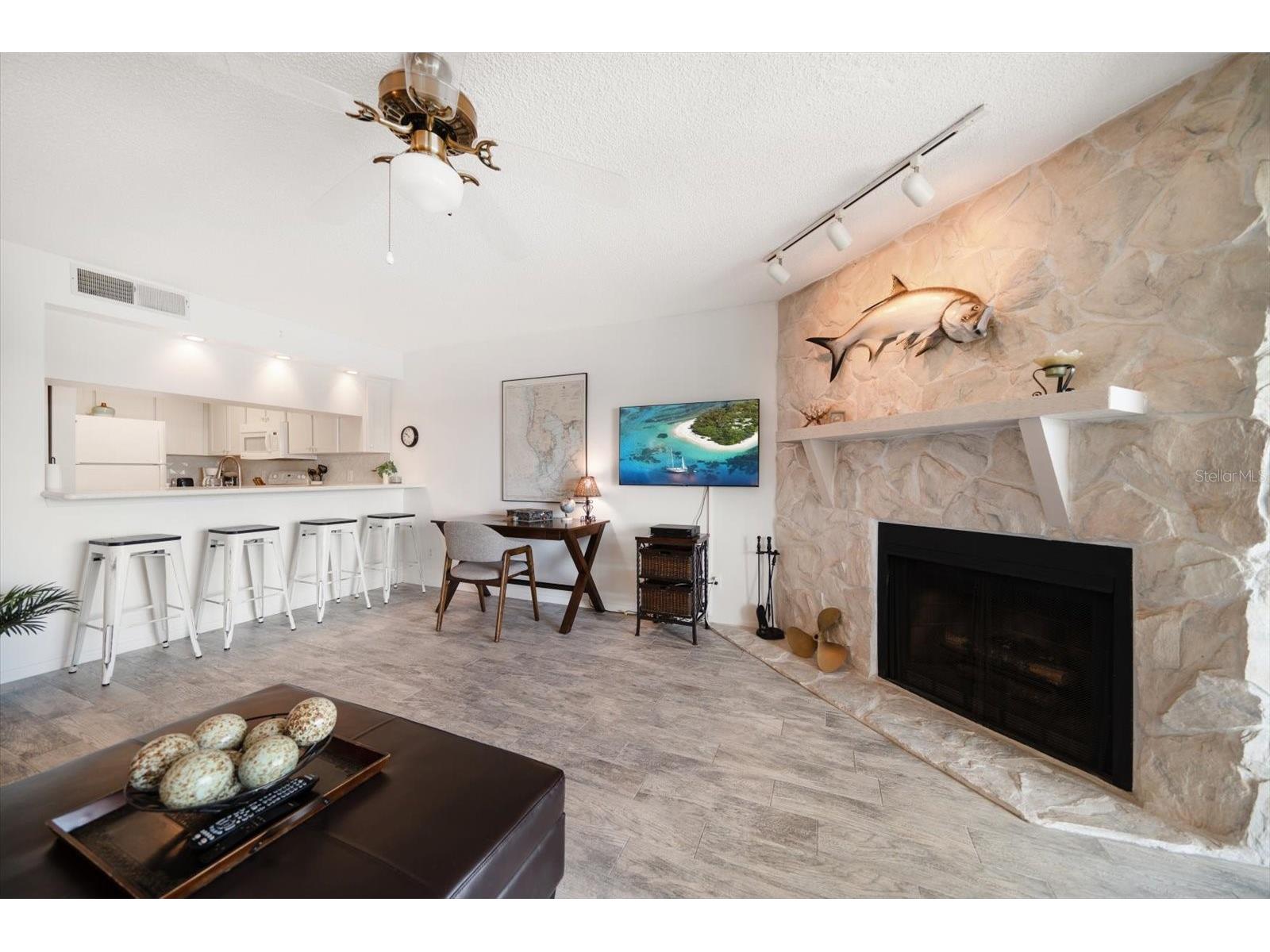 9815 Harrell Avenue #503 Treasure Island FL 33706 - BOCA CIEGA BAY TB8455756 image6