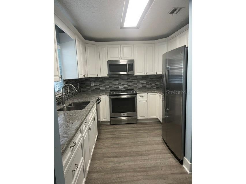 9815 SW 89th Terrace #D Ocala FL 34481 OM727835 image4