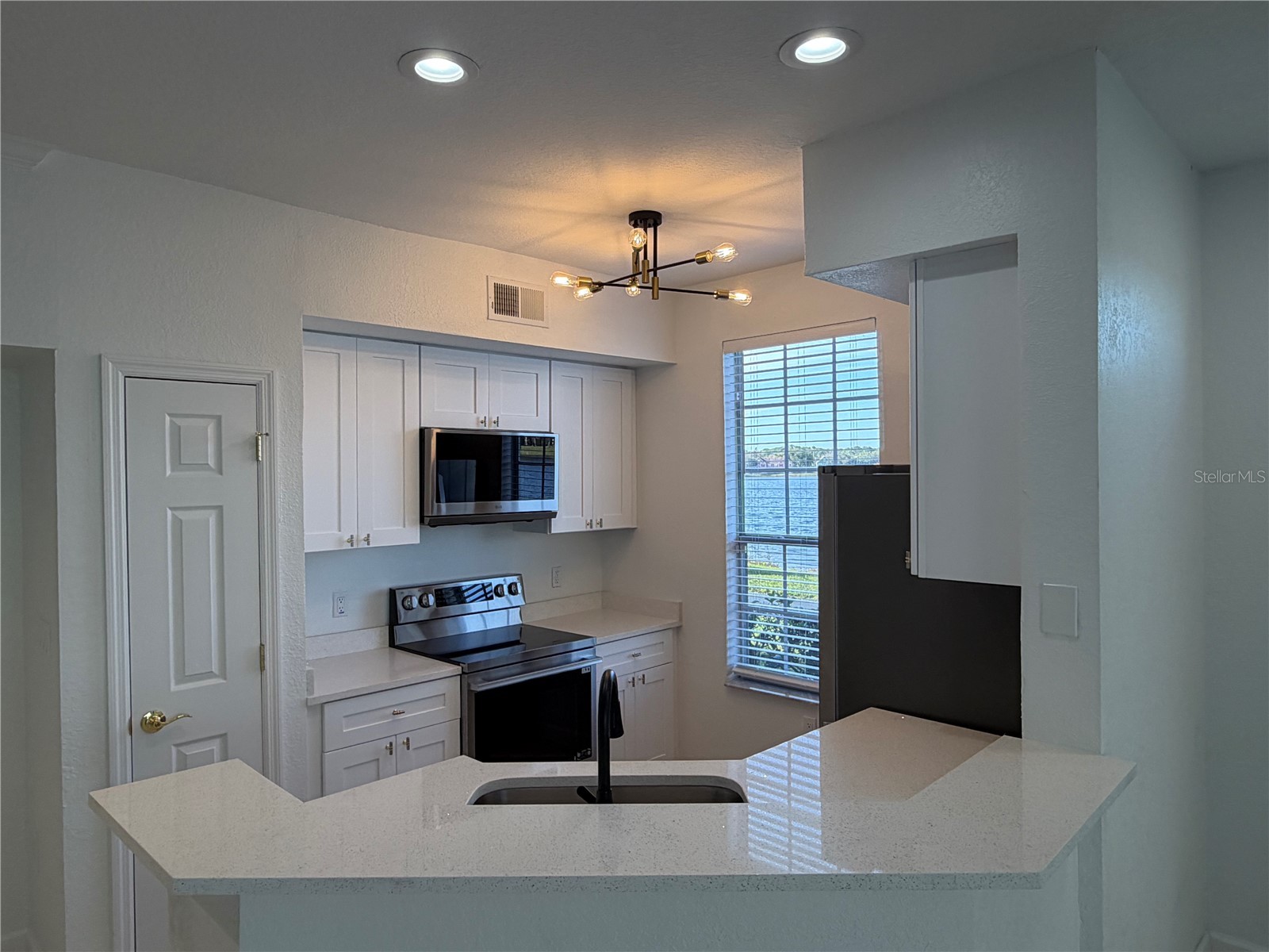 9818 Lake Chase Island Way #9818 Tampa FL 33626 TB8464326 image4