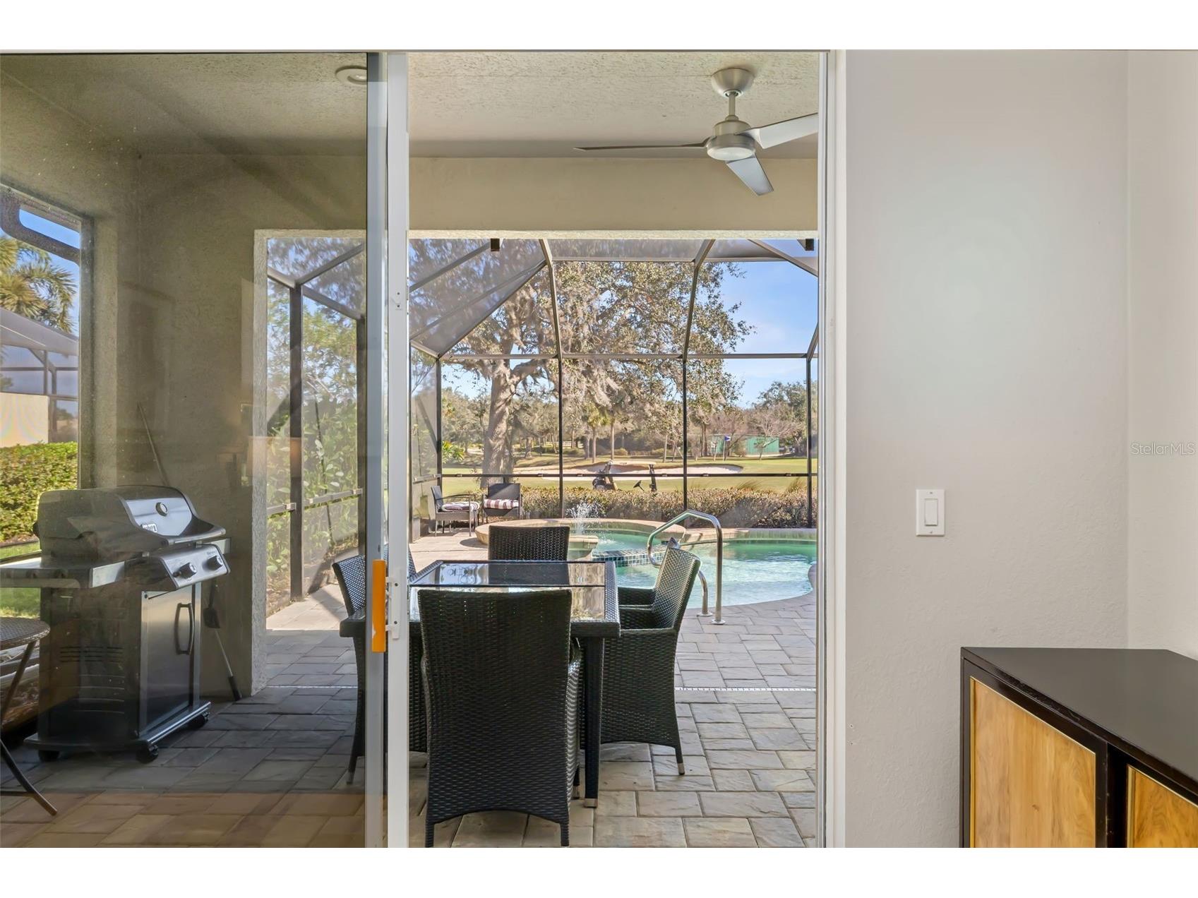 9819 Discovery Terrace Bradenton FL 34212 - 1ST HOLE GOLF COURSE POND A4683912 image19