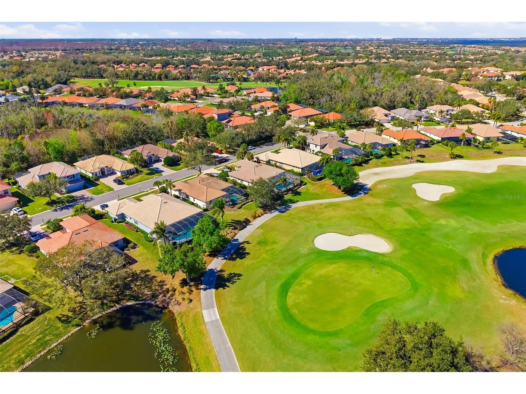 9819 Discovery Terrace Bradenton FL 34212 - 1ST HOLE GOLF COURSE POND A4683912 image57