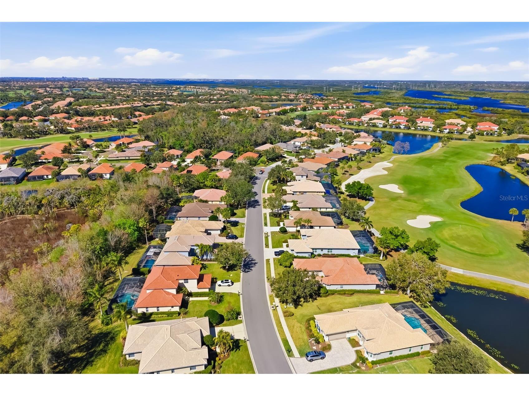 9819 Discovery Terrace Bradenton FL 34212 - 1ST HOLE GOLF COURSE POND A4683912 image60