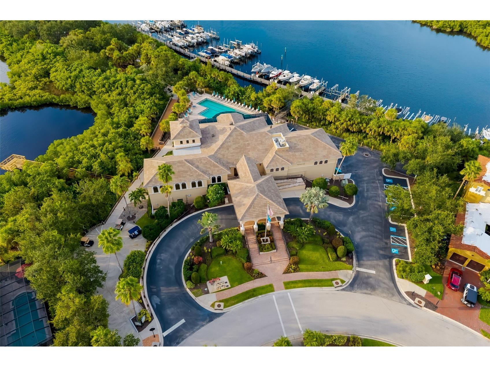 9819 Discovery Terrace Bradenton FL 34212 - 1ST HOLE GOLF COURSE POND A4683912 image67