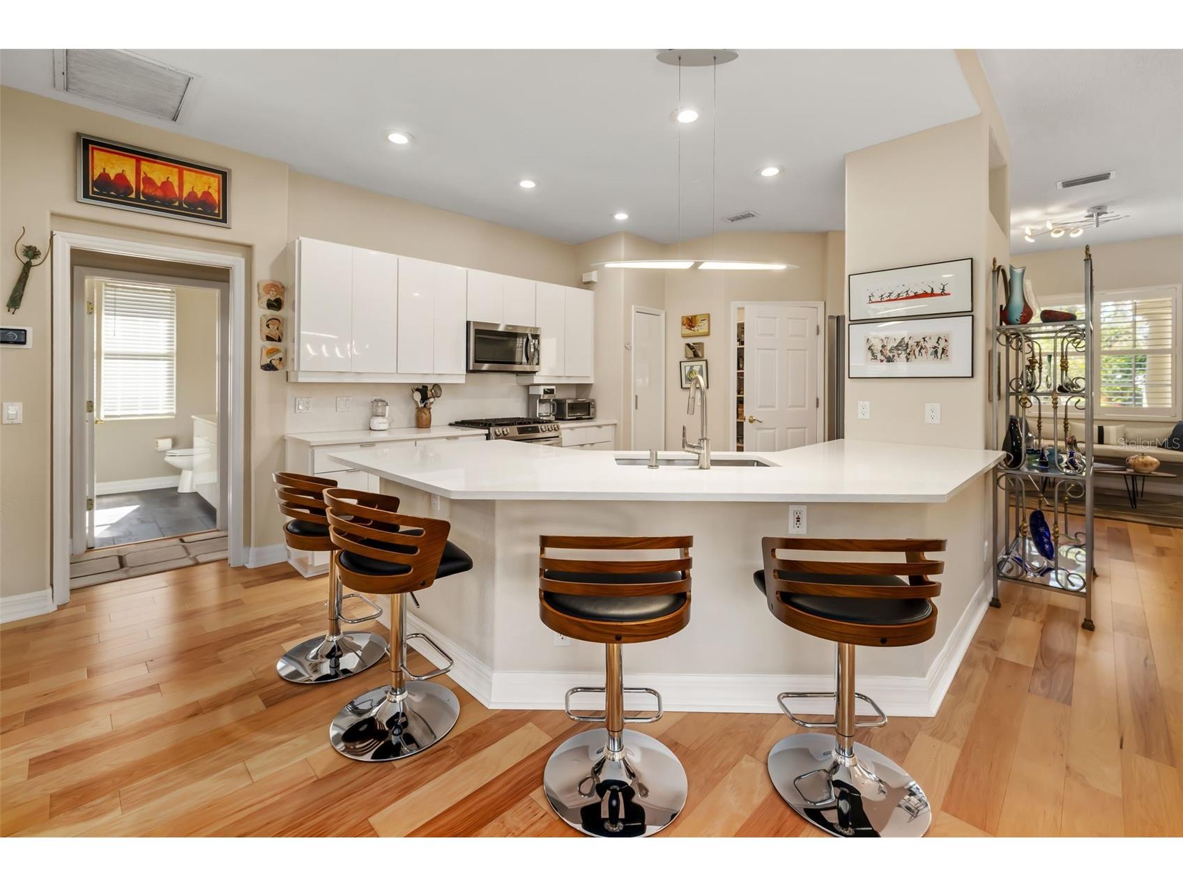 9819 Discovery Terrace Bradenton FL 34212 - 1ST HOLE GOLF COURSE POND A4683912 image7