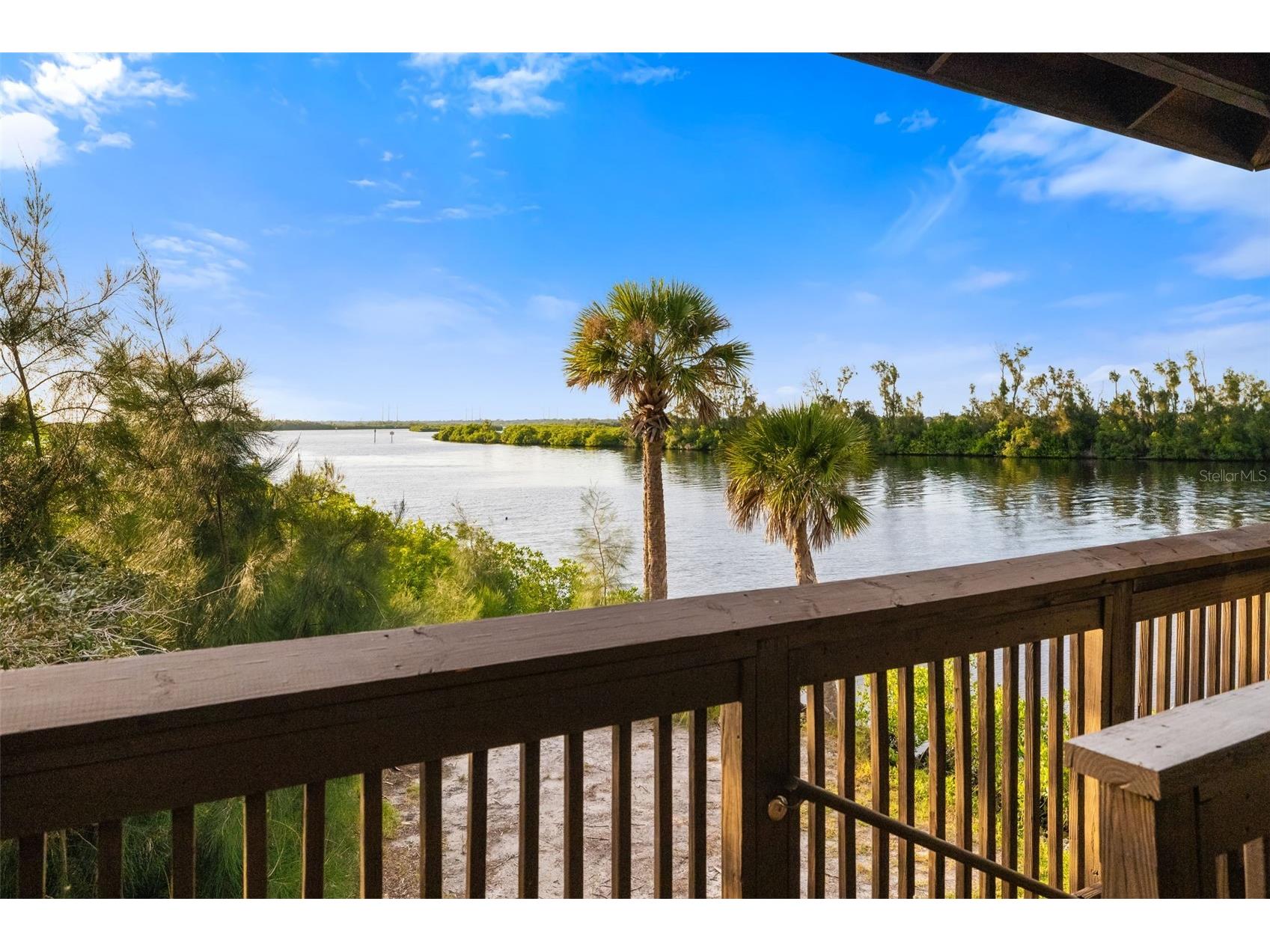 9819 Discovery Terrace Bradenton FL 34212 - 1ST HOLE GOLF COURSE POND A4683912 image78