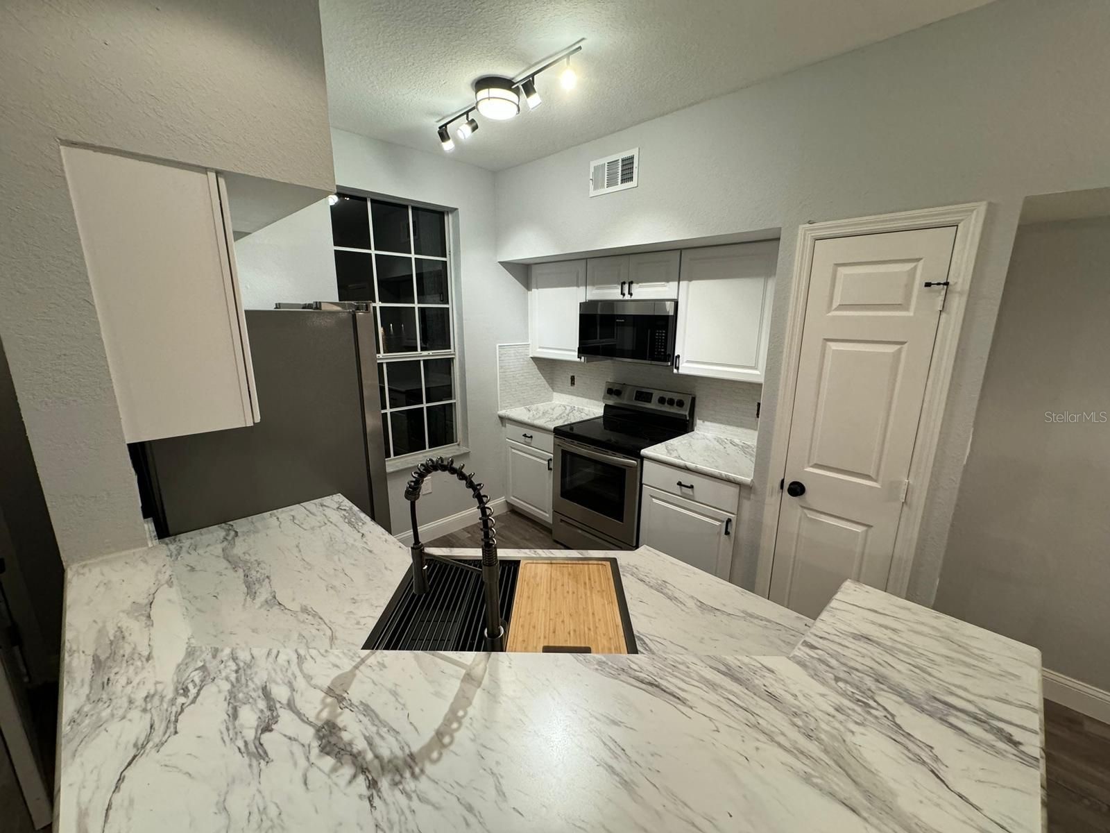 9820 Lake Chase Island Way #9820 Tampa FL 33626 - LAKE CHASE TB8471251 image12